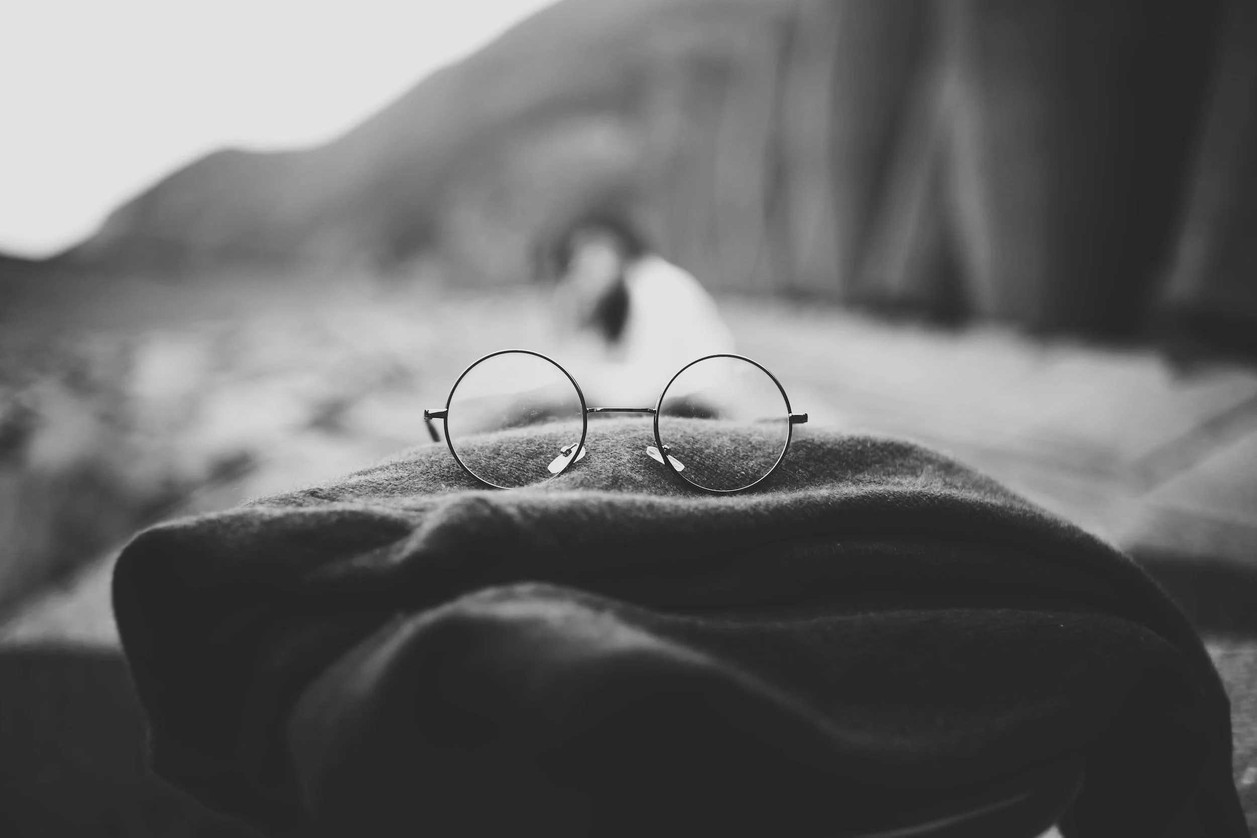 Top 3 Semi Rimless Glasses That Every Women Should Know