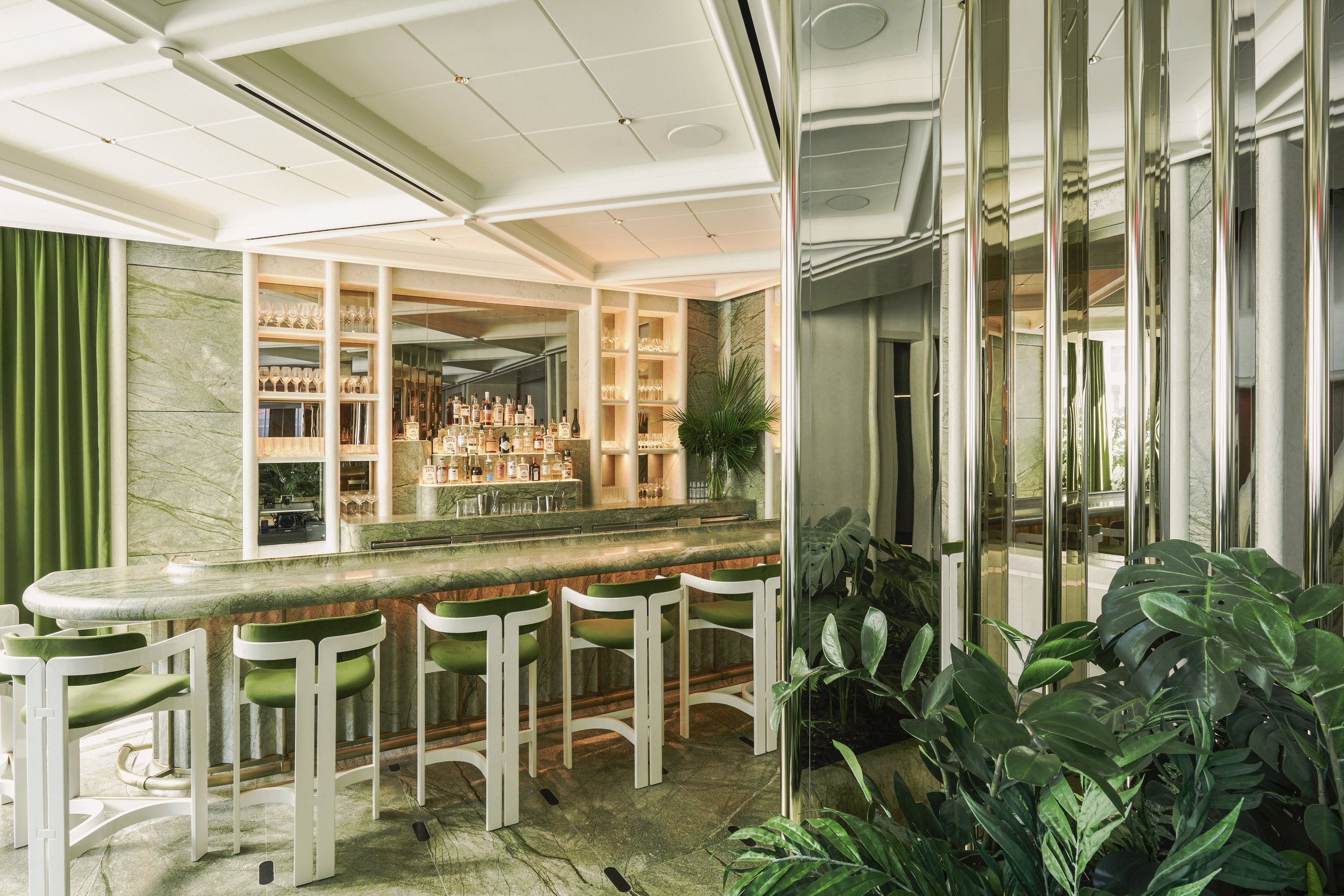 New York Fashion Week: Where to Eat, Drink, and Stay