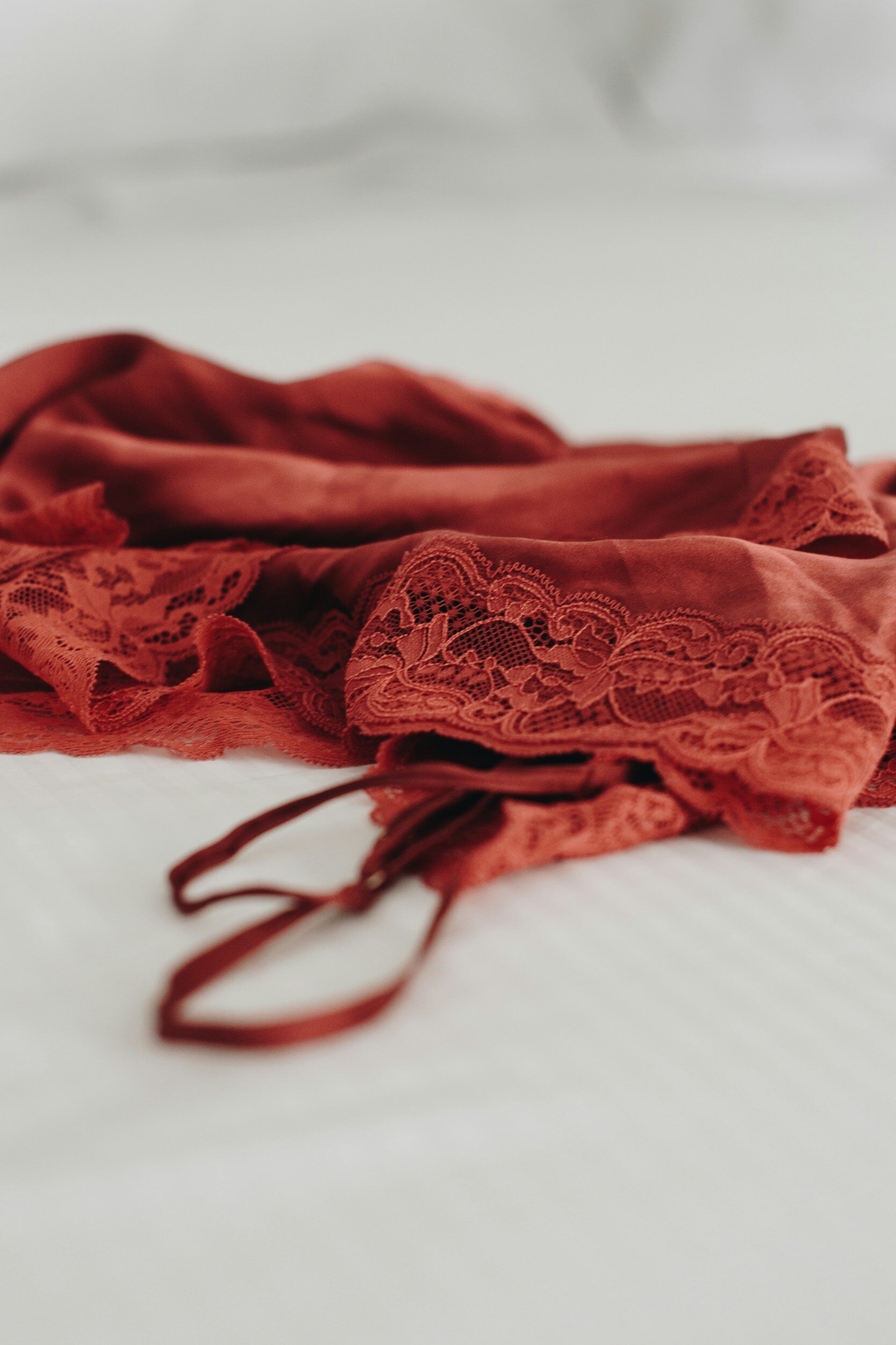 Color your mood with Lingerie