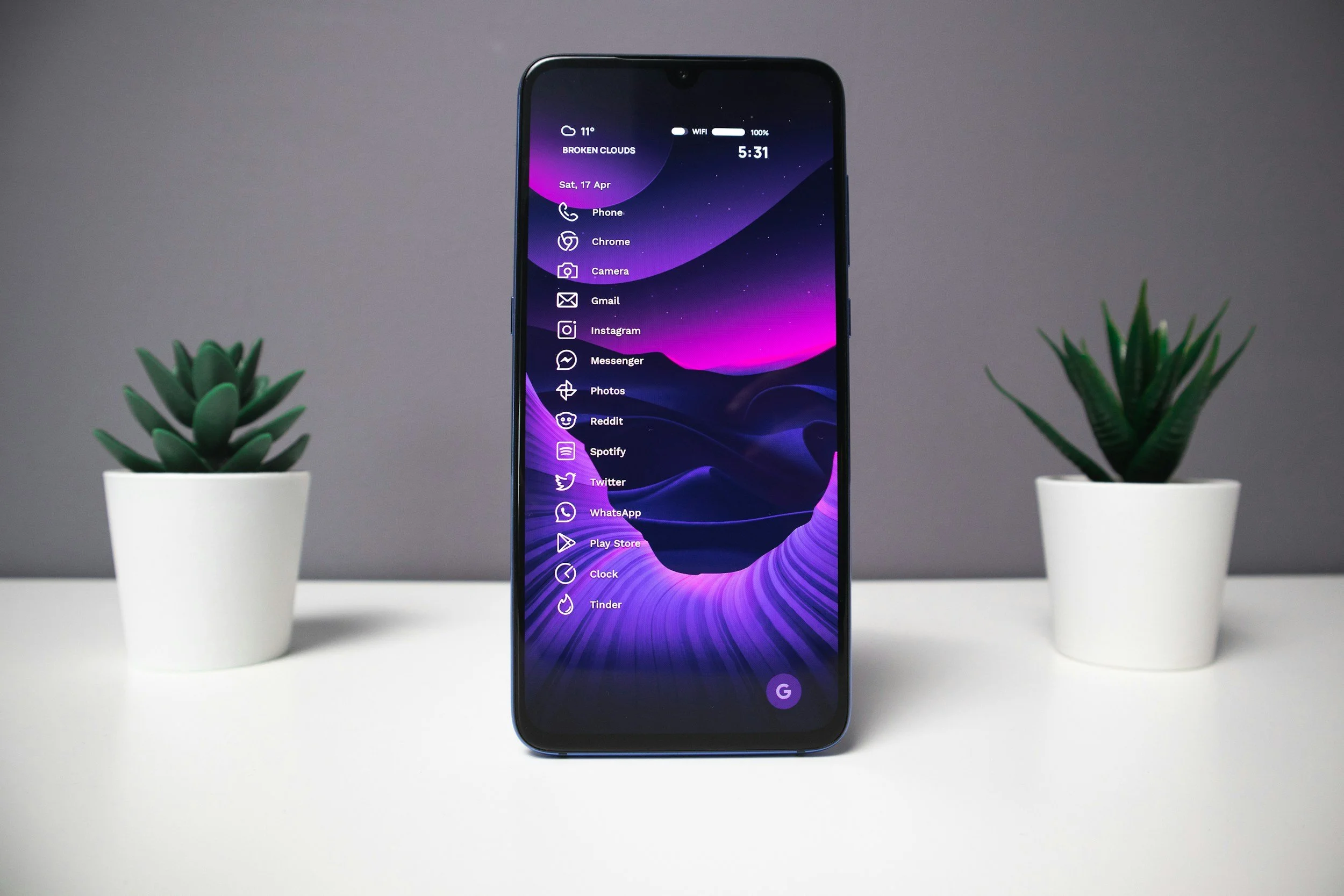 What Are The Advantages Of The Internet Connection And Positioning Capabilities Of Glory Smartphones?