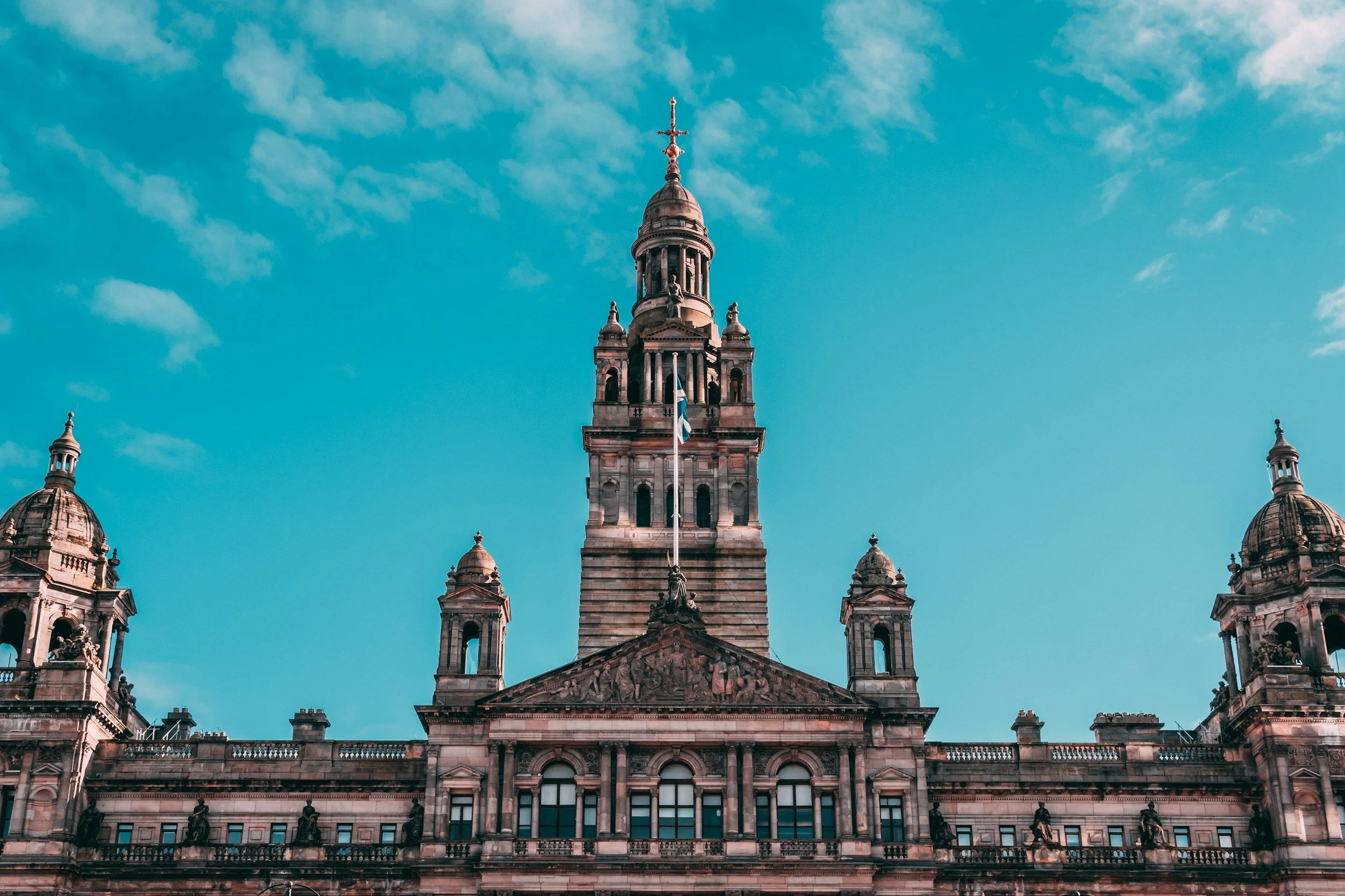 Cultural Hotspots In Glasgow: Art, Music, And Chic Living