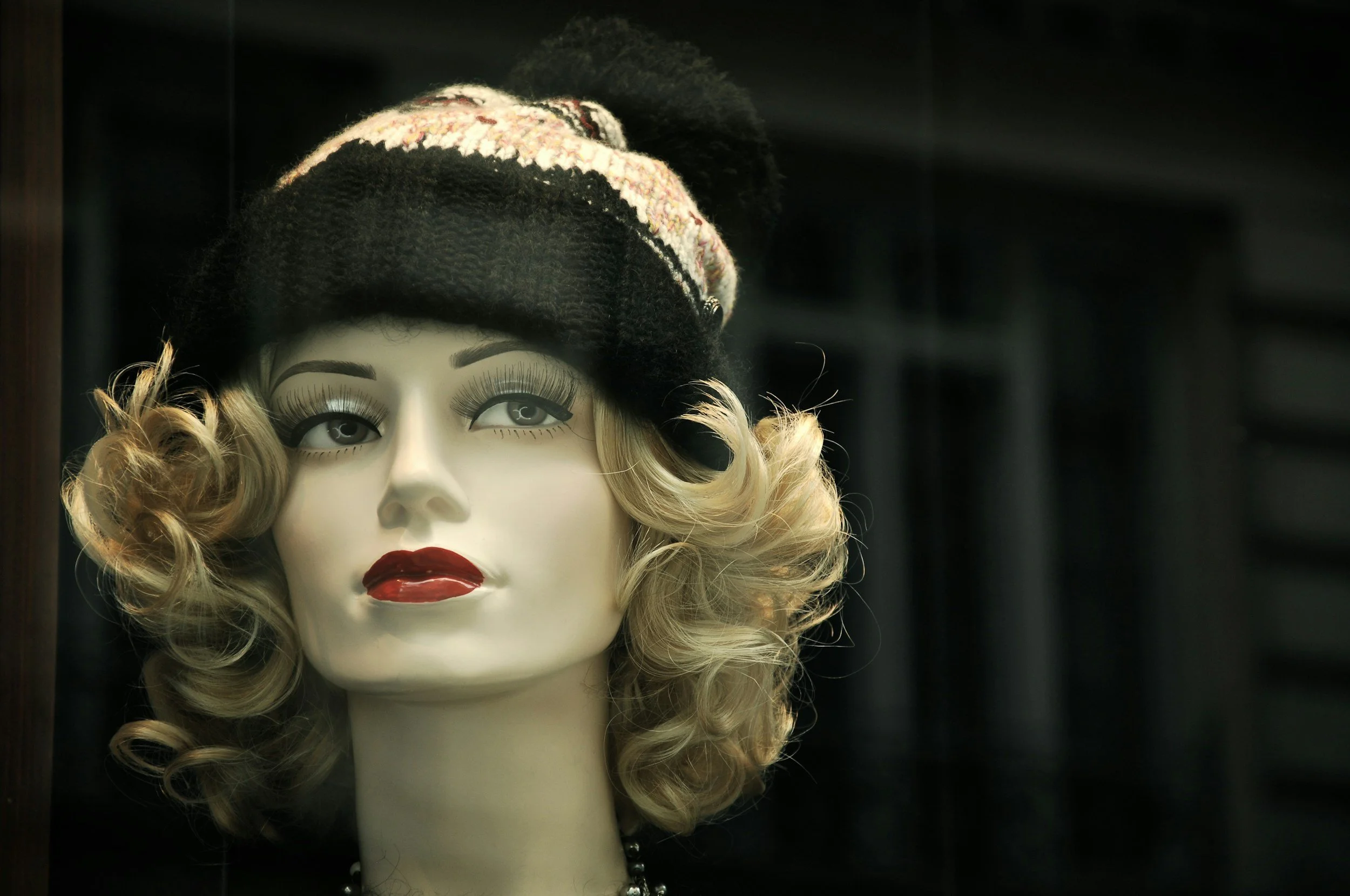 How to Find the Right Wig for Your Face Shape and Style Preferences