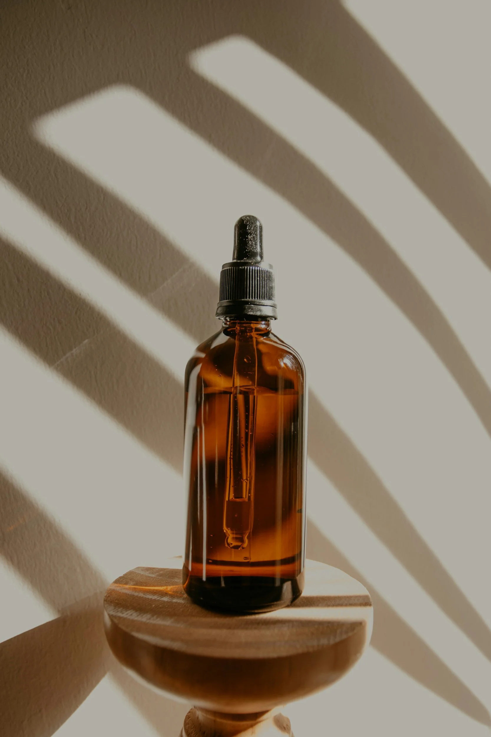 CBD Tinctures and CBD Oils: Differences and Uses