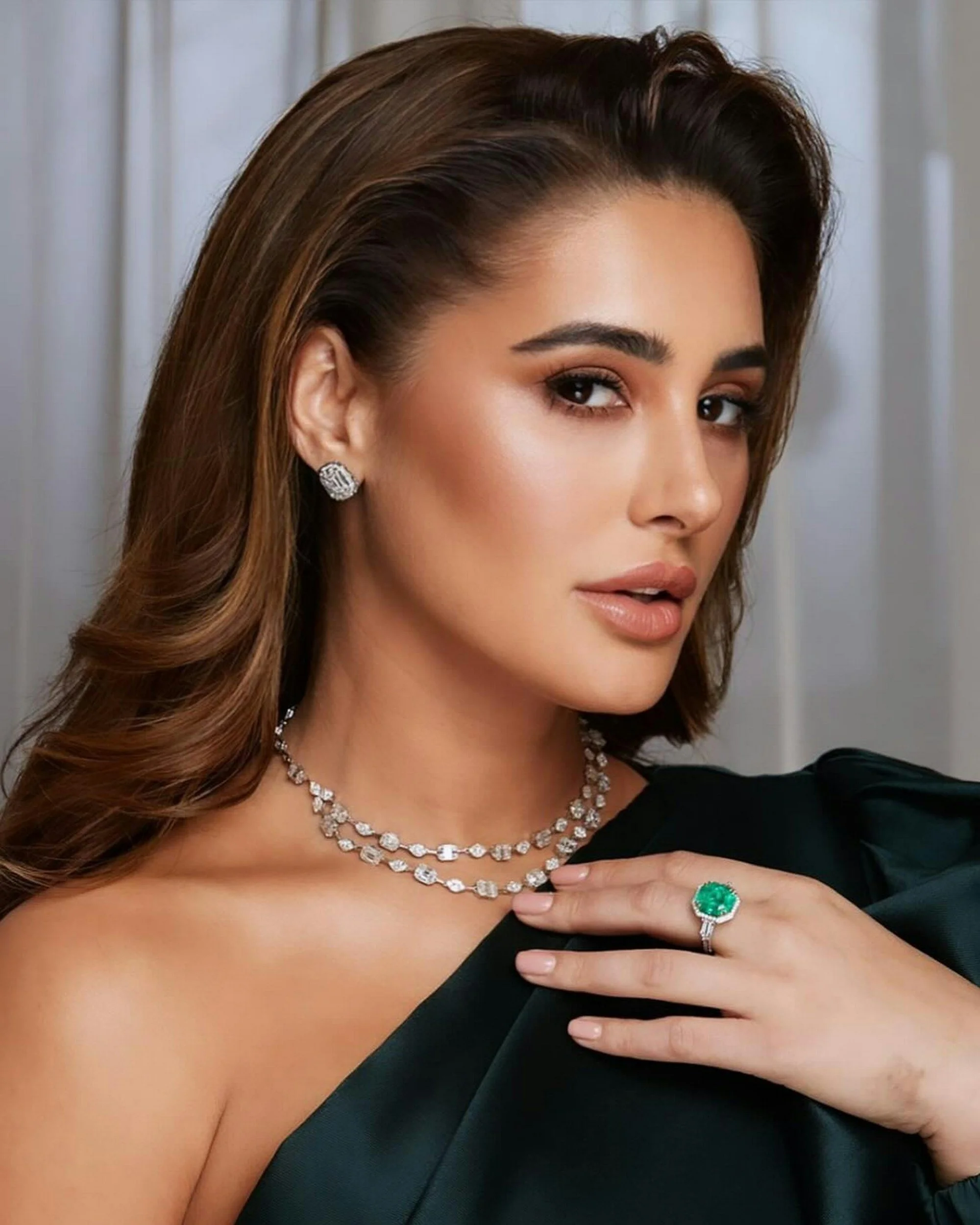 The Role of Diamonds in Creating Stunning Fashion Statements