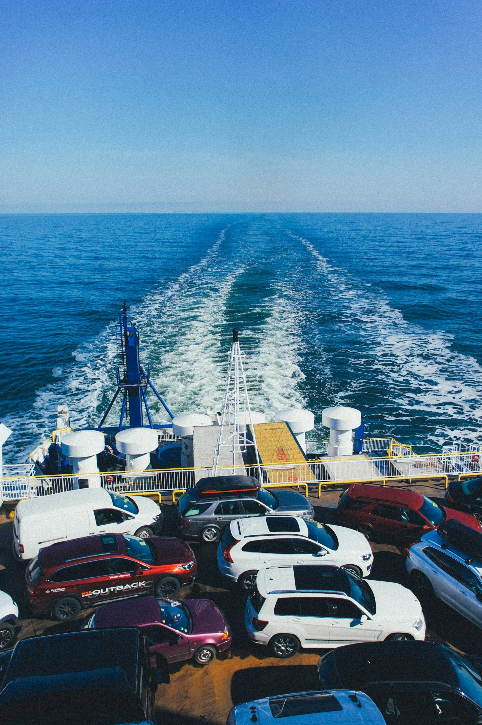 9 Tips for Saving Money When Hiring Car Movers Services