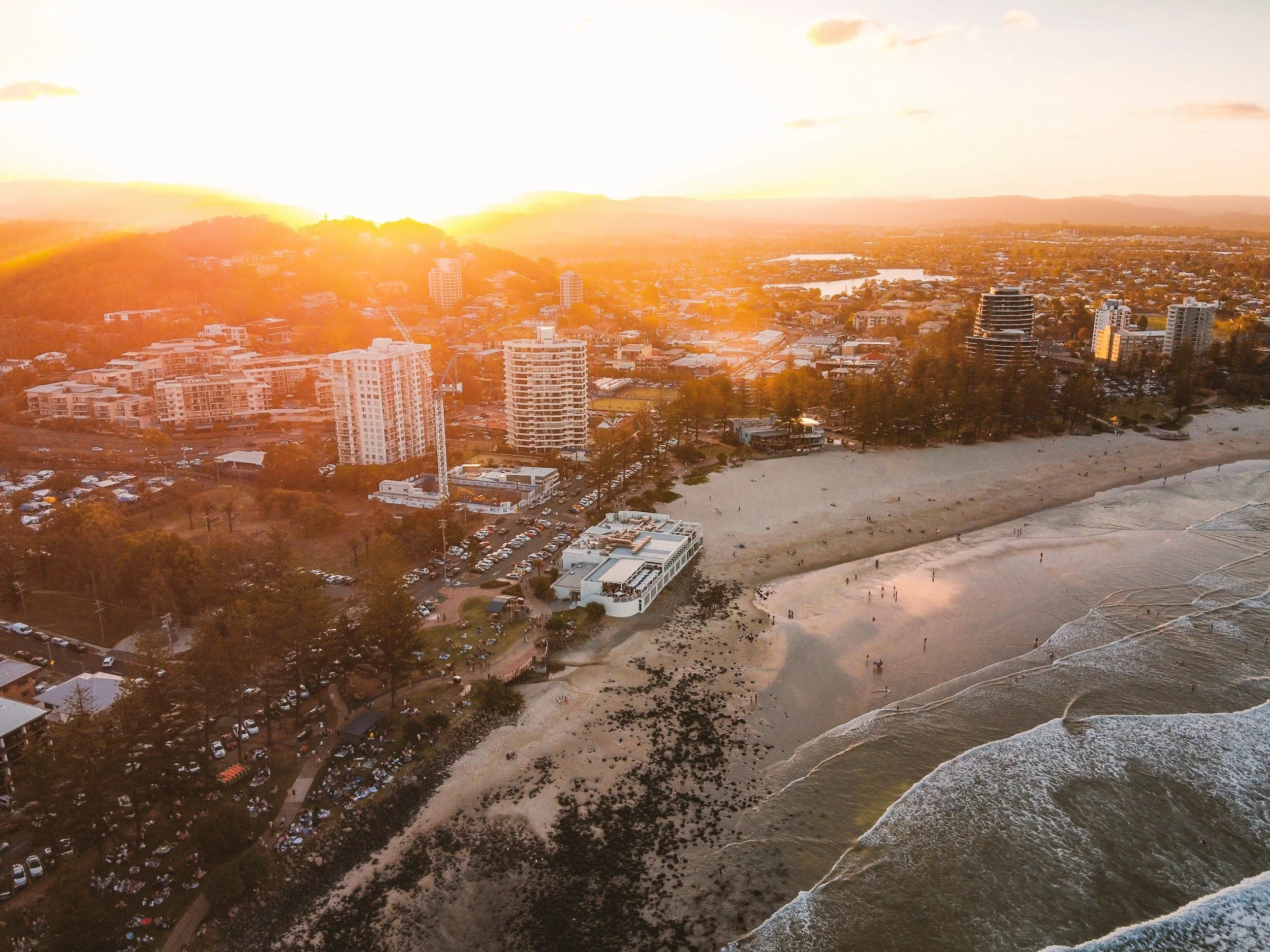 How Gold Coast Removalists Simplify Long-Distance Moves
