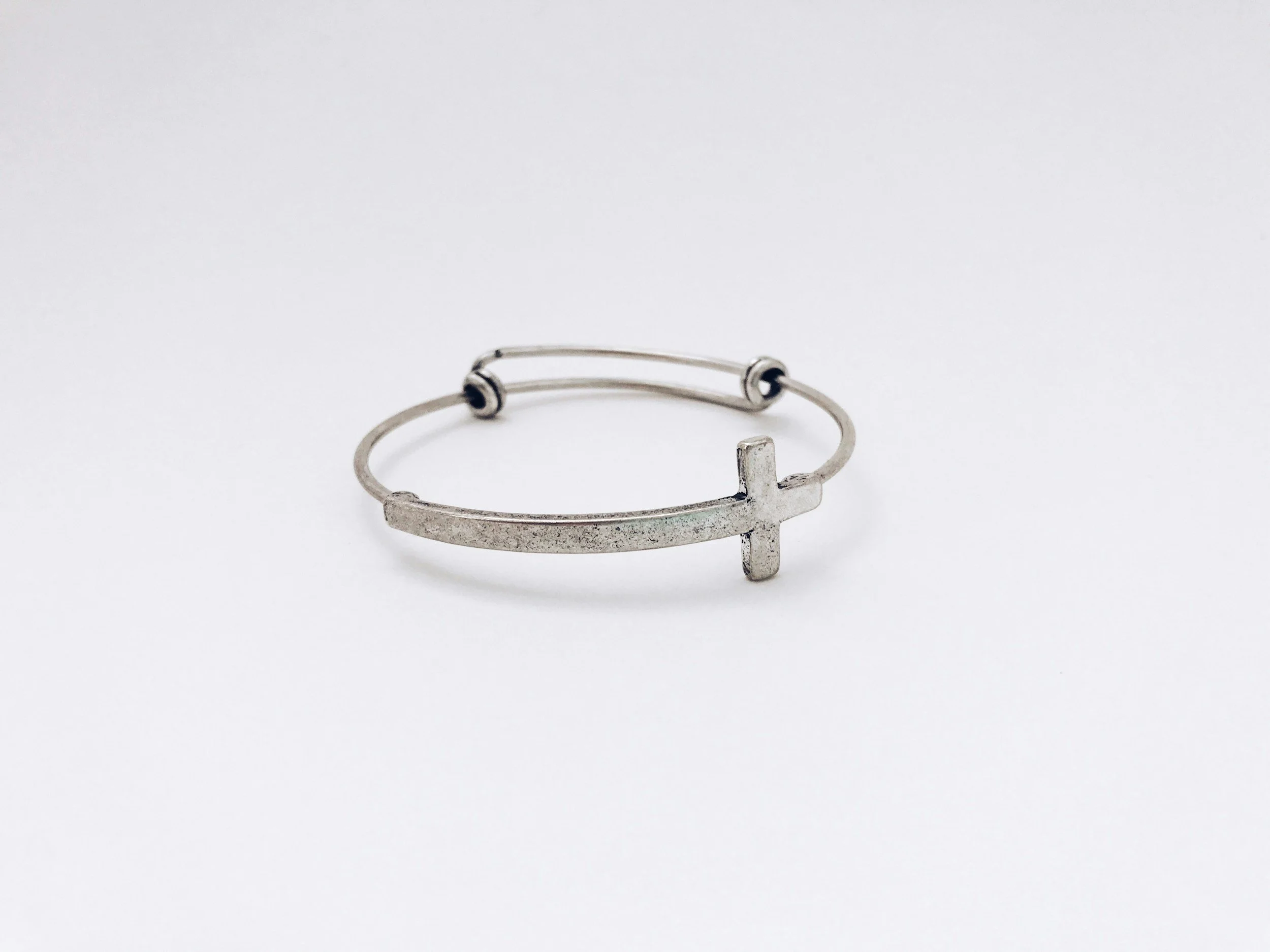 The Conscious Consumer's Guide To Buying Ethical And Sustainable Jewelry