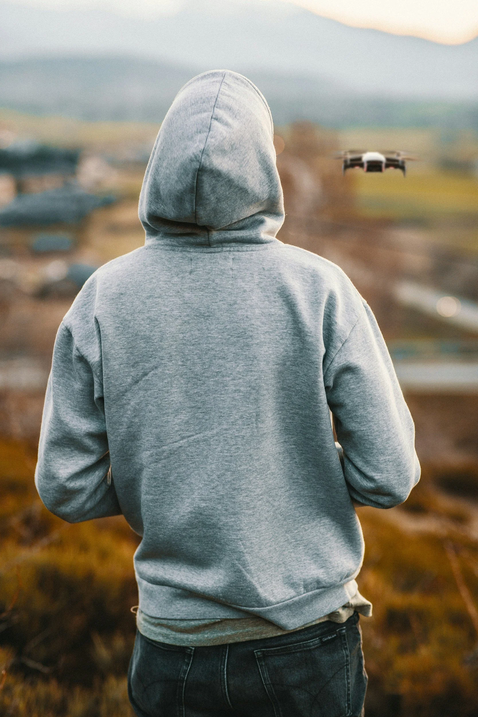 Top 8 Benefits of Wearing Hoodies