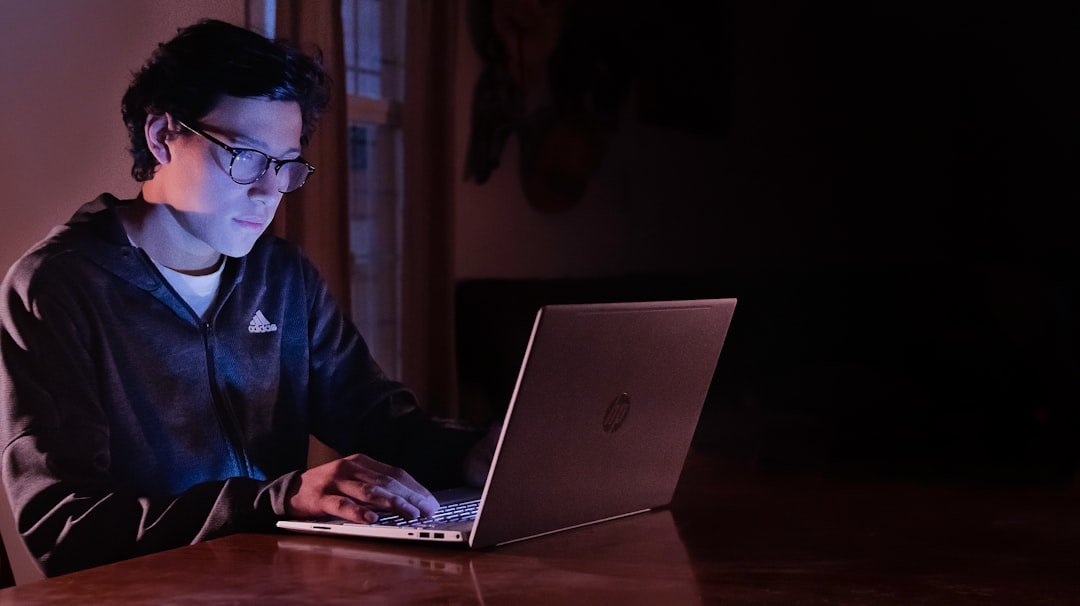 Navigating Cam to Cam Sites Safely: Tips for a Secure Experience