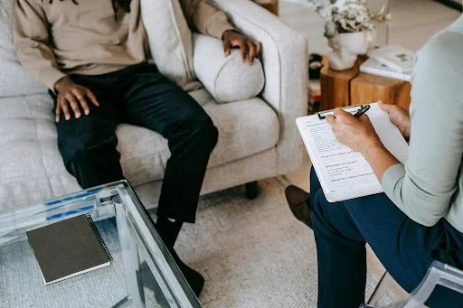4 Ways Mental Health Treatment Enhances Quality of Life