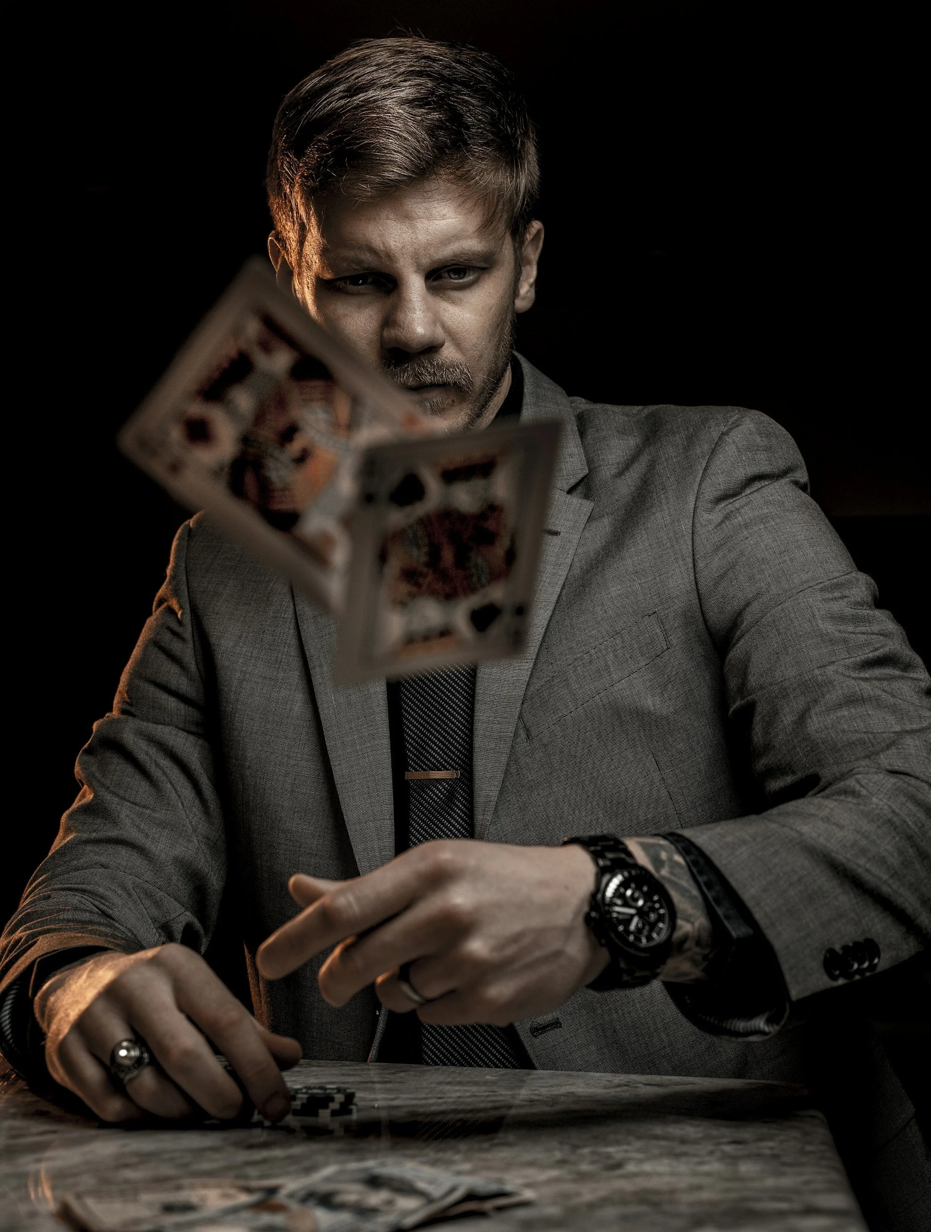 Poker Player Fashion: What To Wear At Your Next Poker Game?
