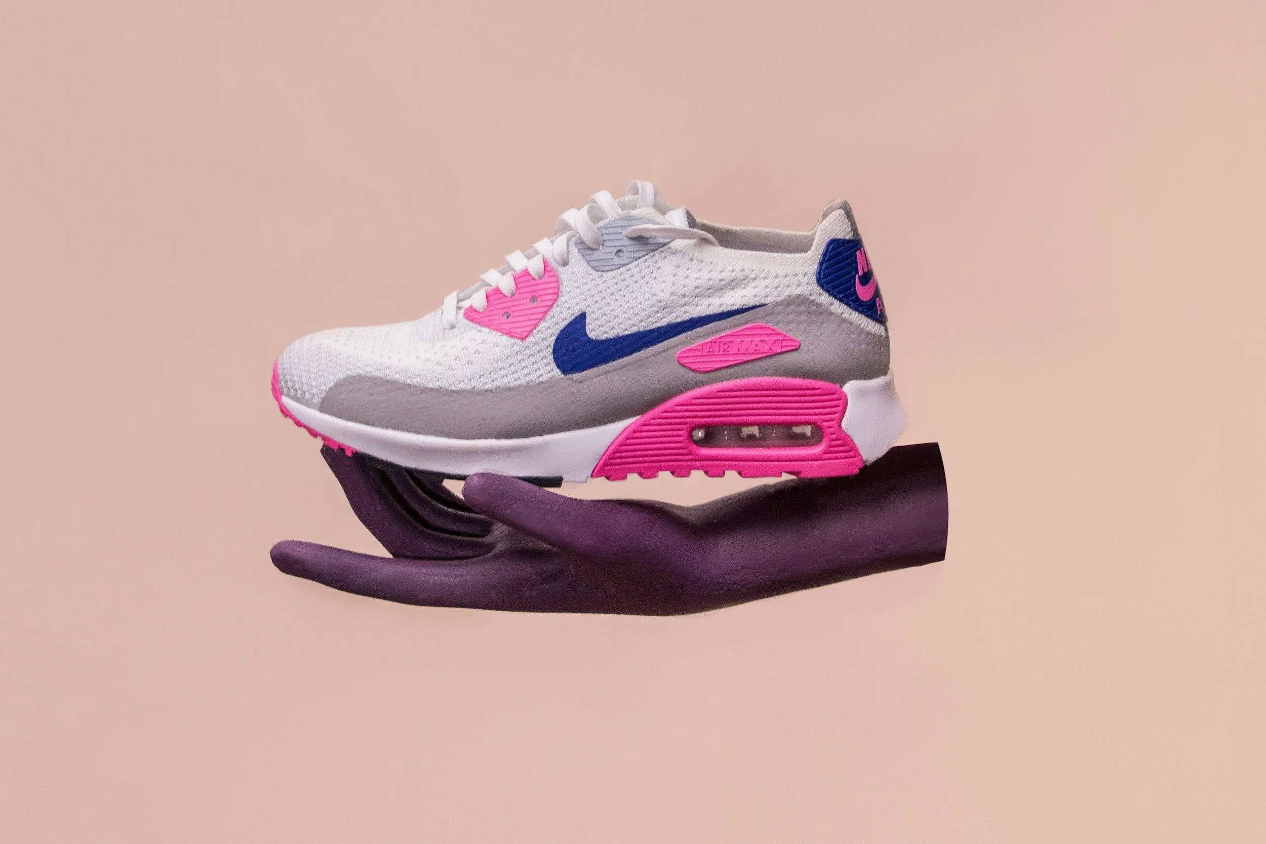 Where to buy reliable wholesale second-hand Nike shoes