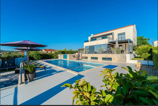 Why Pet-Friendly Luxury Villas in Croatia Are the Future of Travel