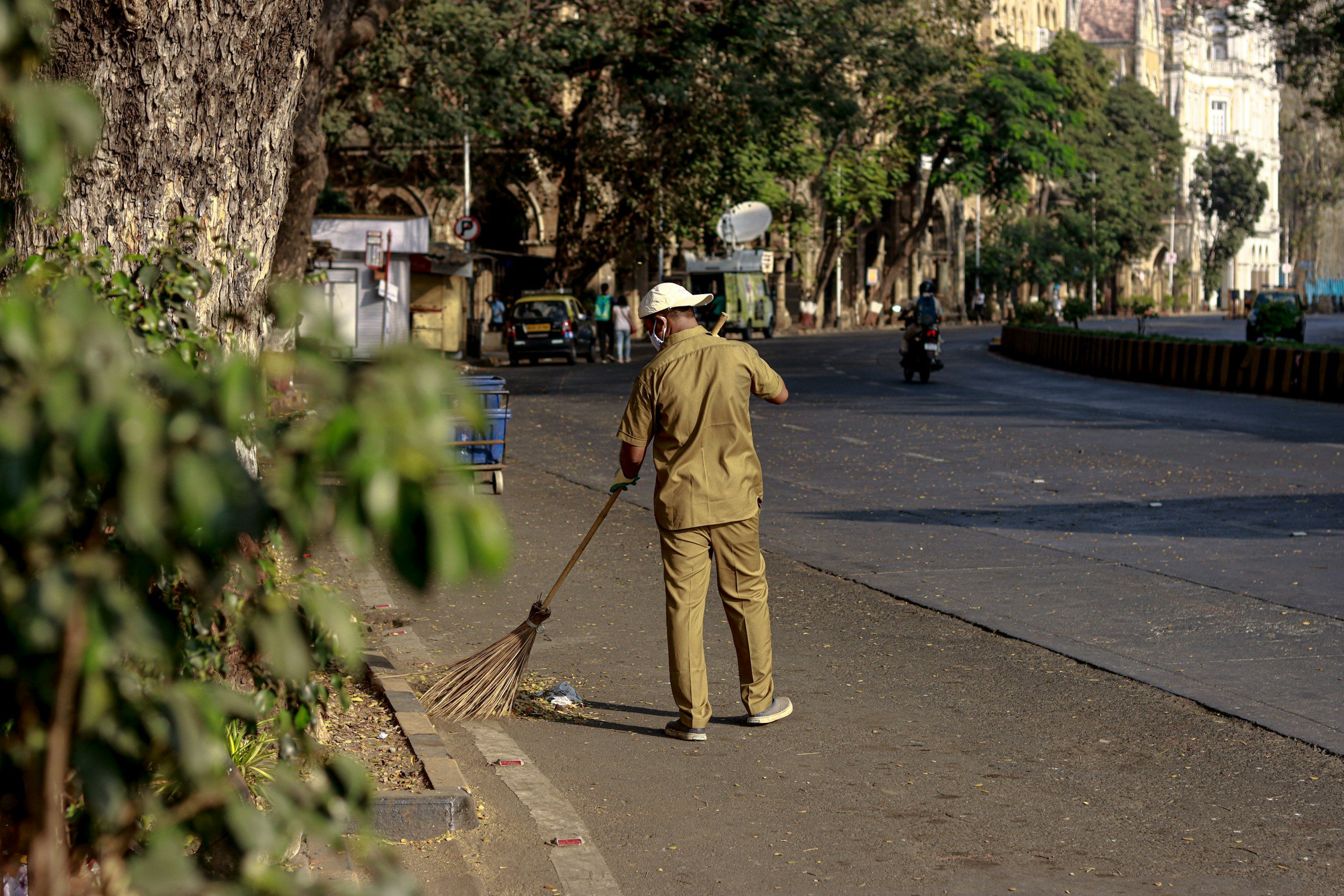 Street Sweeping in Growing Cities: A Strategic Tool for Urban Planning and Public Confidence