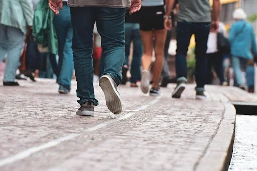 Mistakes Pedestrians Often Make While Traveling
