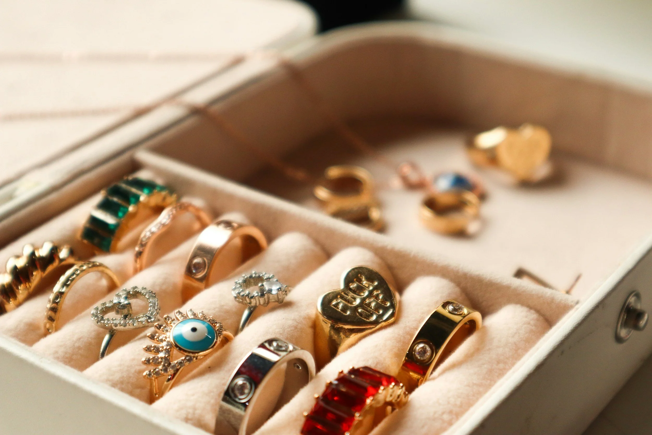 The Jewelry Box Manufacturer You Pick: A Strategic Guide for Your Brand