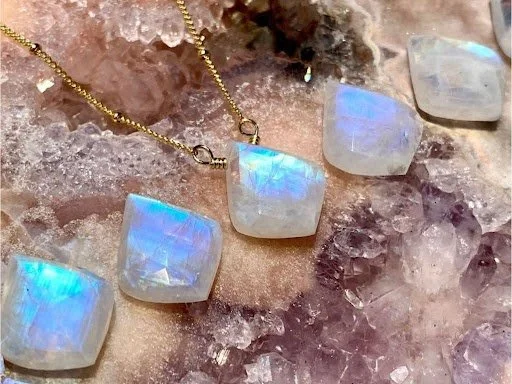 Caring for Your Moonstone Jewelry: Do’s and Don’ts