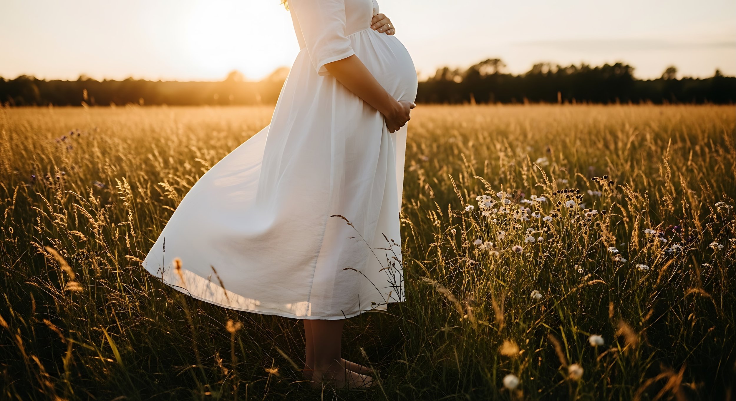Clothing for Maternity Photos: Comfort vs. Style Tips