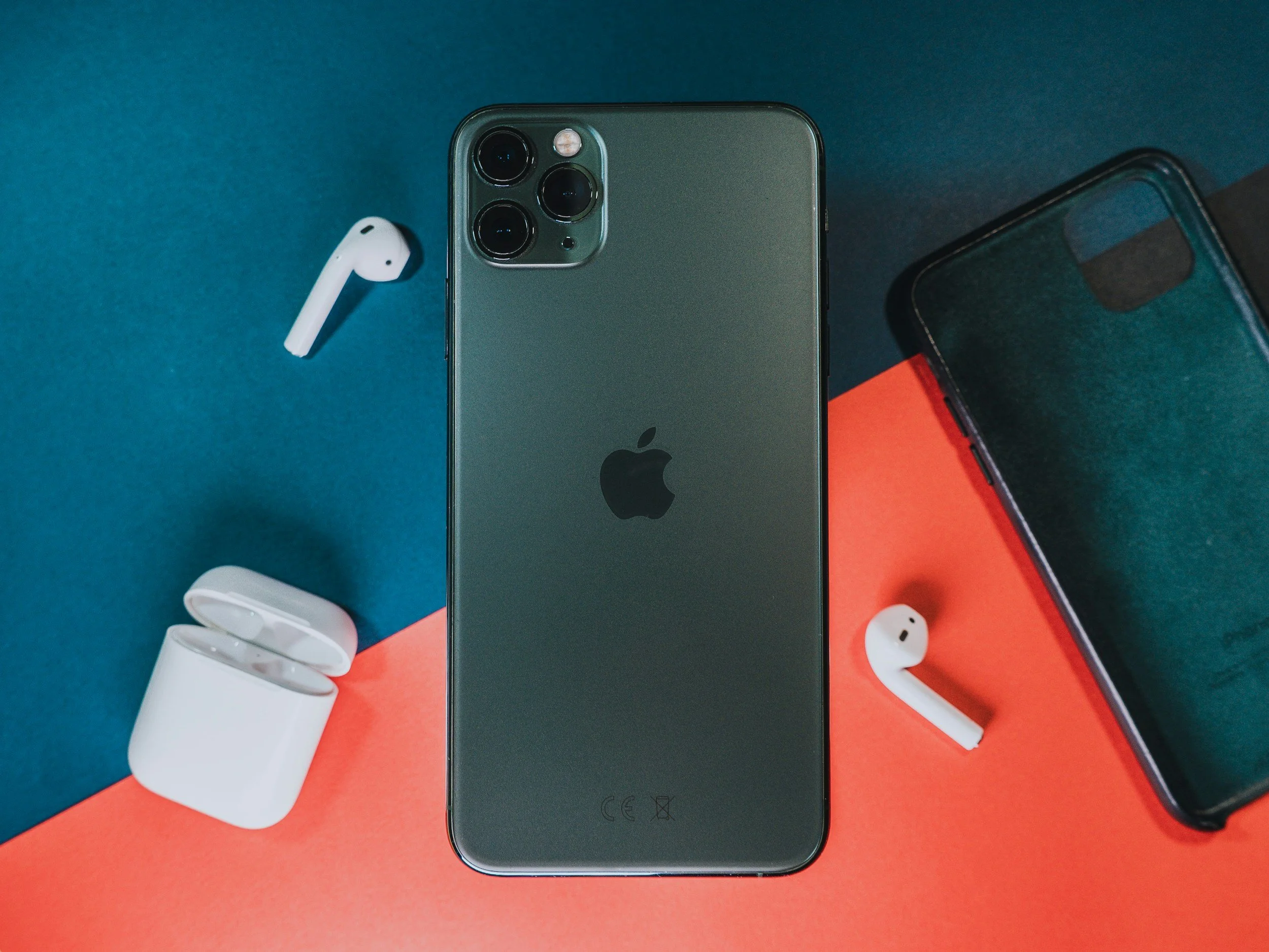The Complete Guide to Choosing the Best iPhone Case