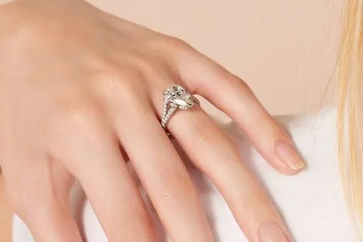 Why Do Shoppers Choose Rare Carat for Their Diamond Jewelry?