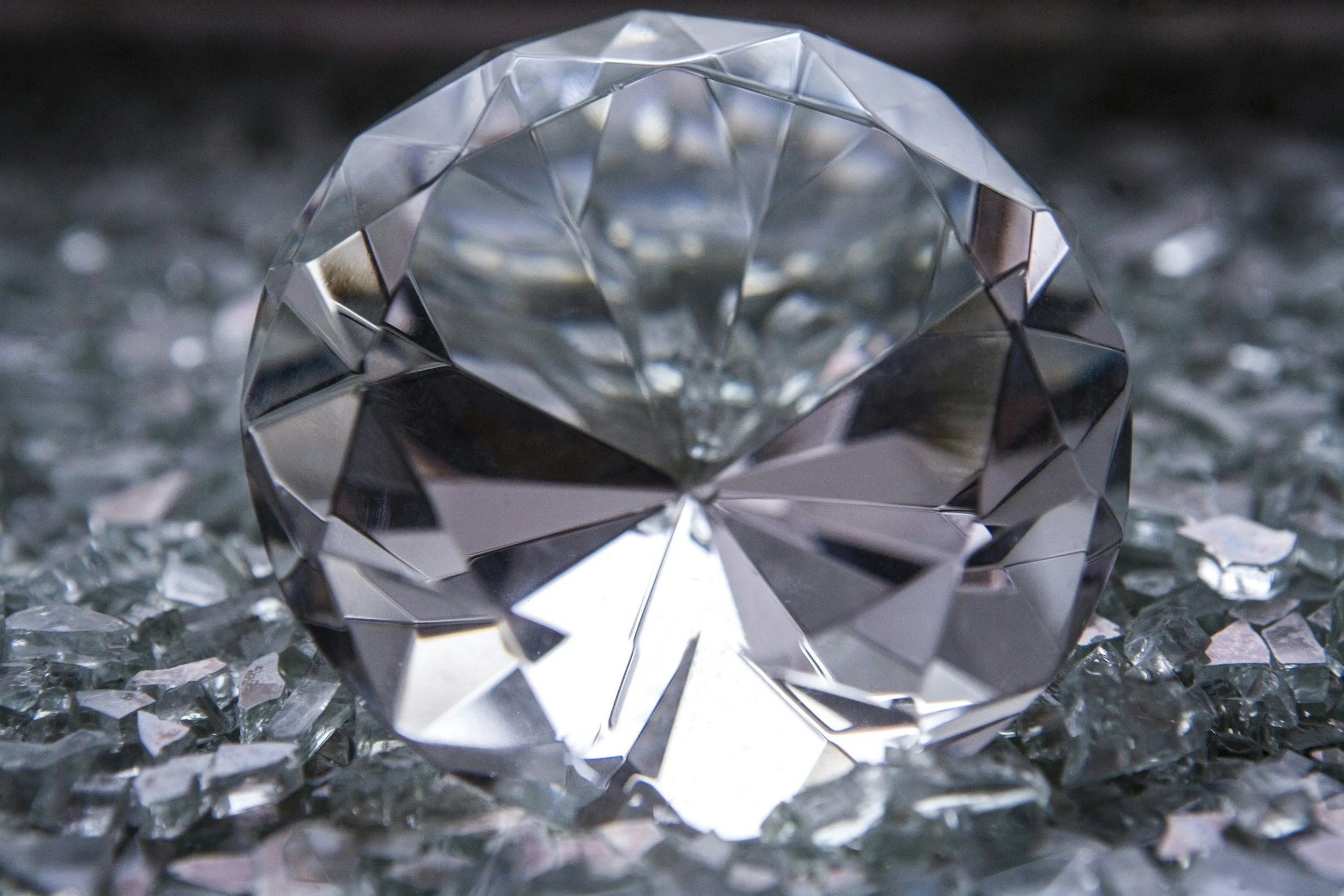 Diamond vs Lab-Grown Diamond: Pros, Cons &amp; Cost Savings