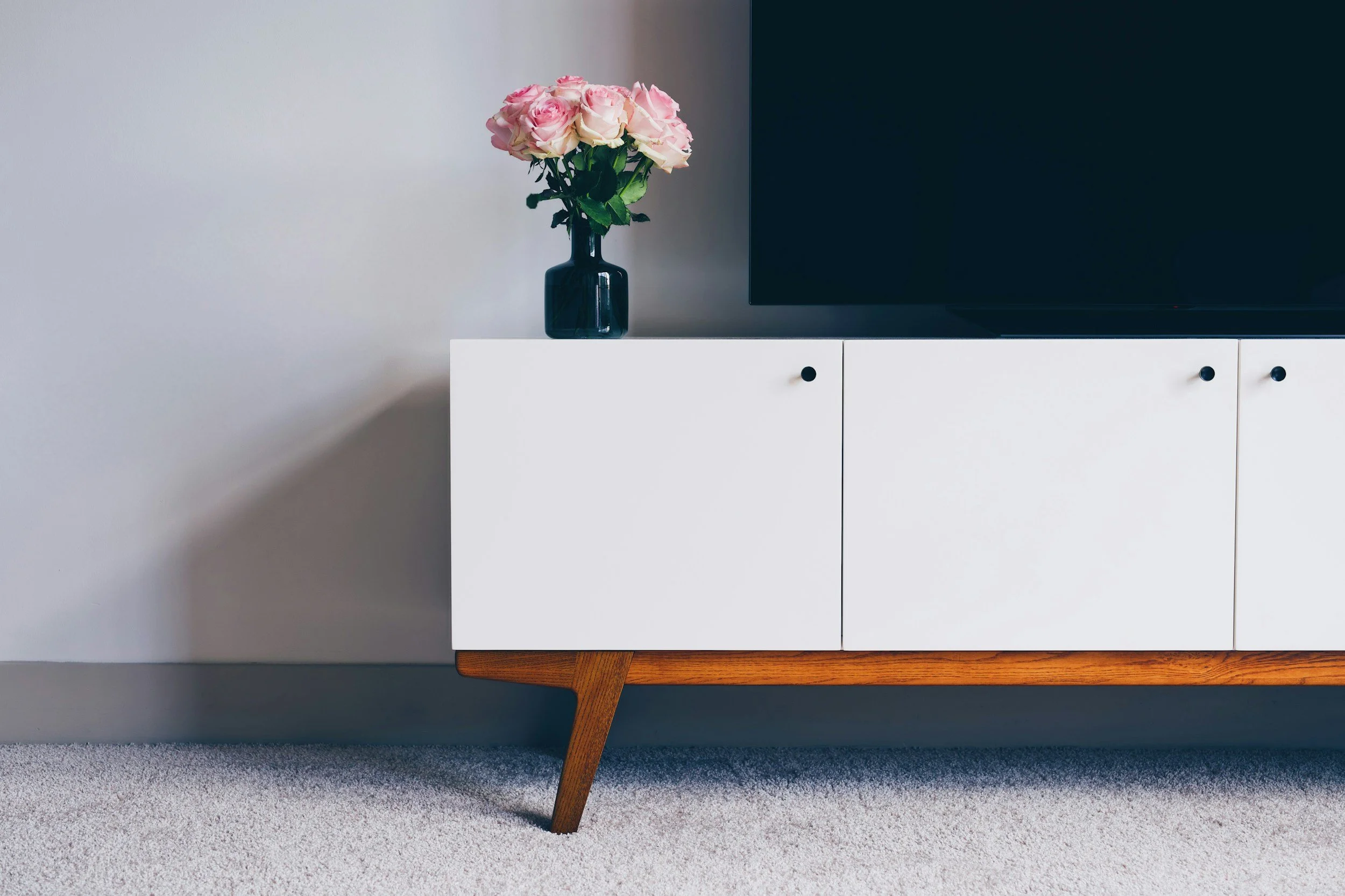 How Pre-Cut RTA Cabinet Designs Simplify Complex Renovations