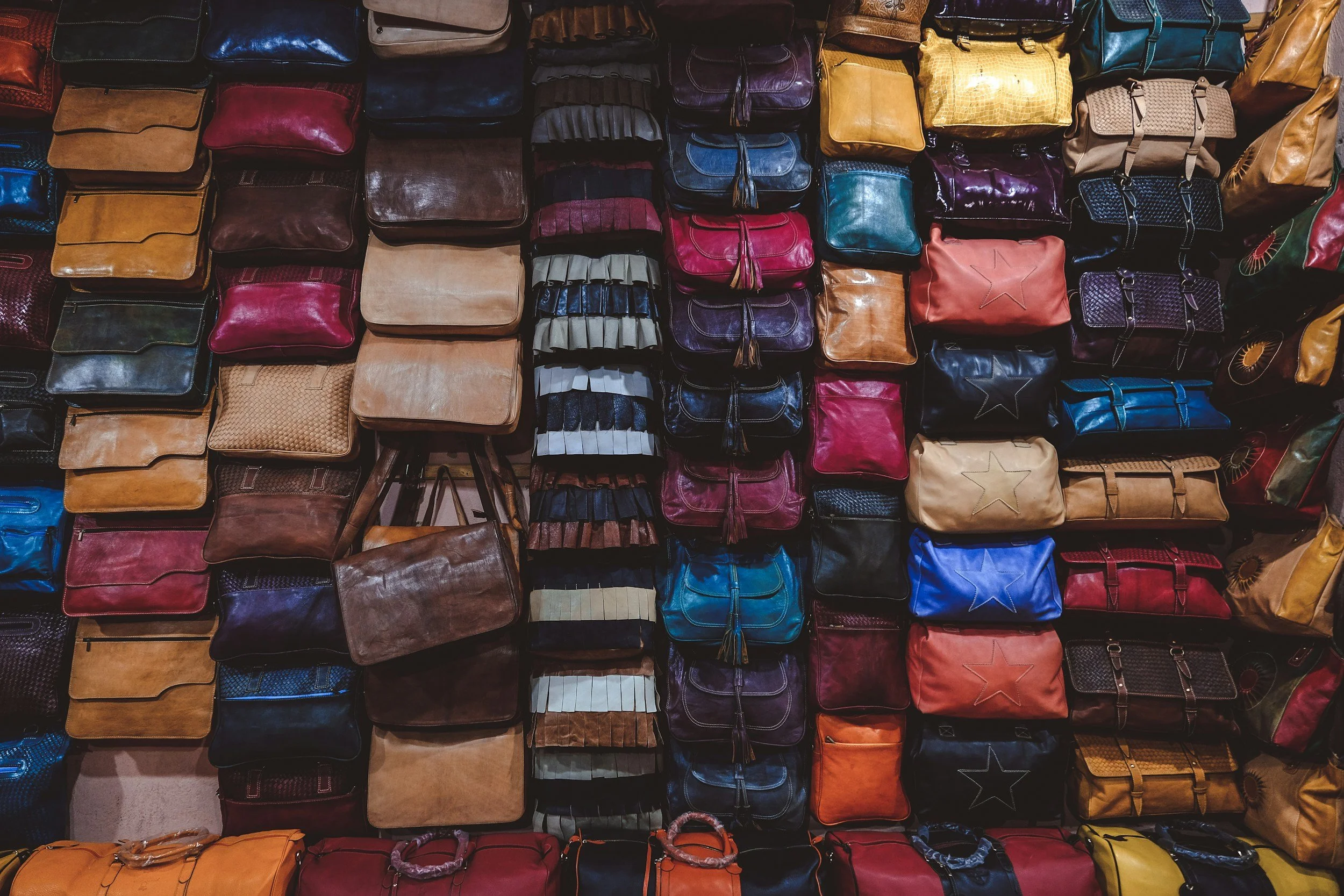 A Complete Style Guide to Choosing High-Quality Replica YSL Handbags