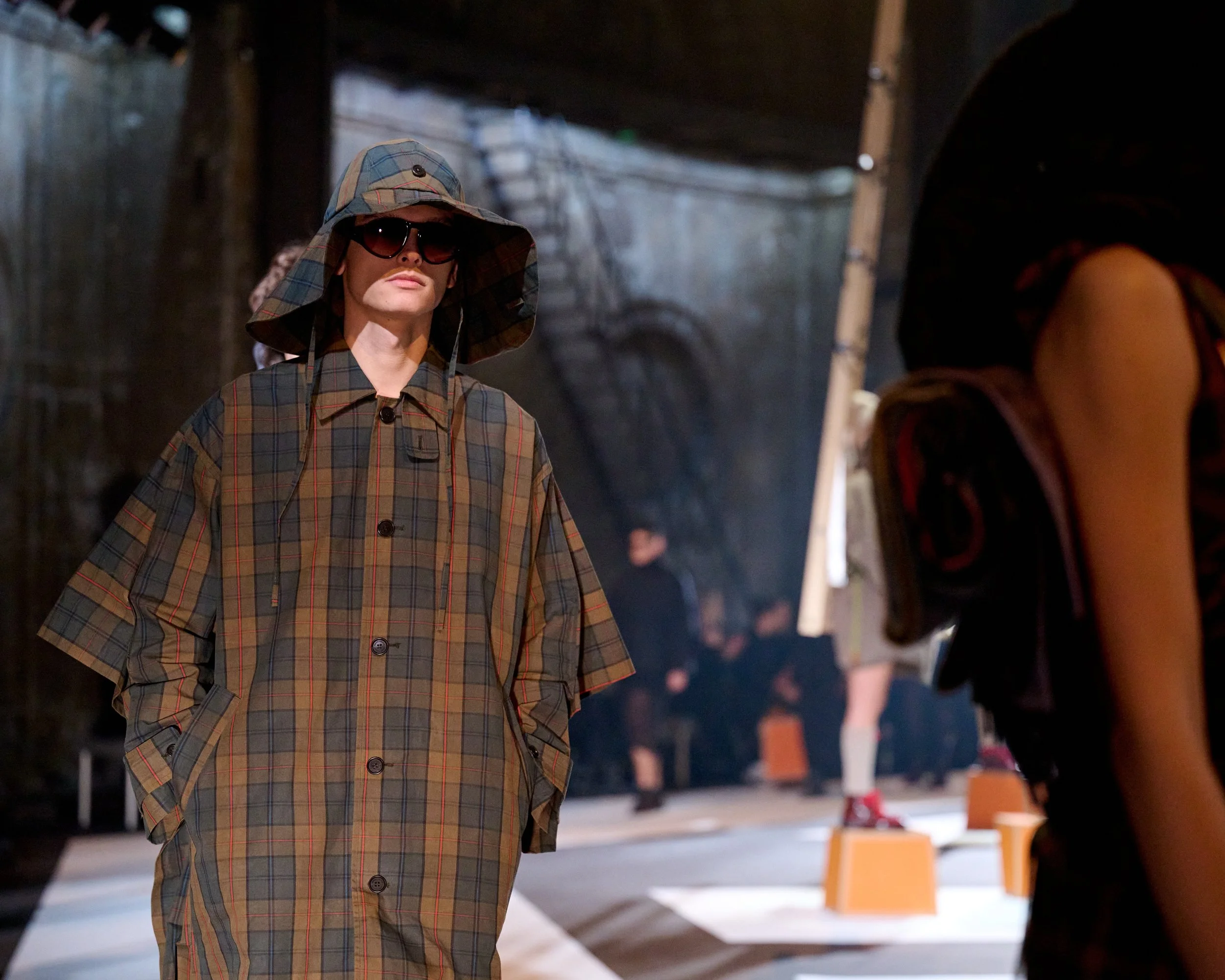 Henrik Vibskov’s AW26 “Frog Carry Frog” Turns Copenhagen Fashion Week Into a Study of Collective Effort