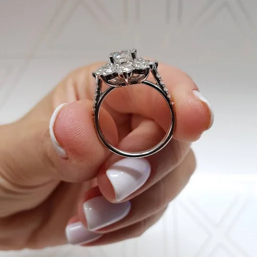 Why Are Lab-Grown Diamonds Becoming Popular for Engagement Rings?