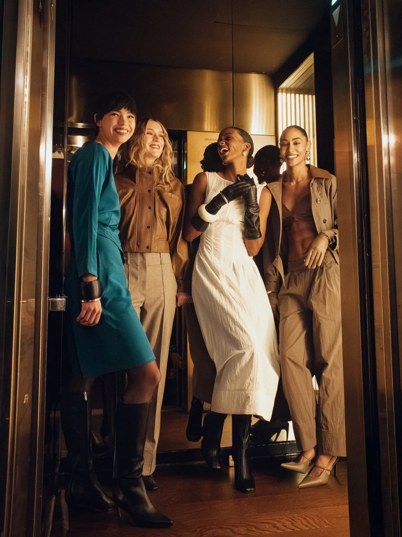 TIERRA by @dwarmis arrives at New York Fashion Week as a study in origin&hellip; @reveriepage | @thestandardeastvillage | 

Dust and water transformed into disciplined tailoring, layered silhouettes, and a grounded elegance shaped by time and intenti