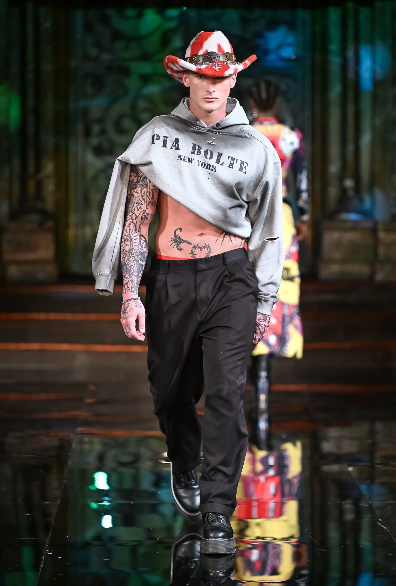 Art Hearts Fashion Scales New York Fashion Week Into A Global Runway Platform