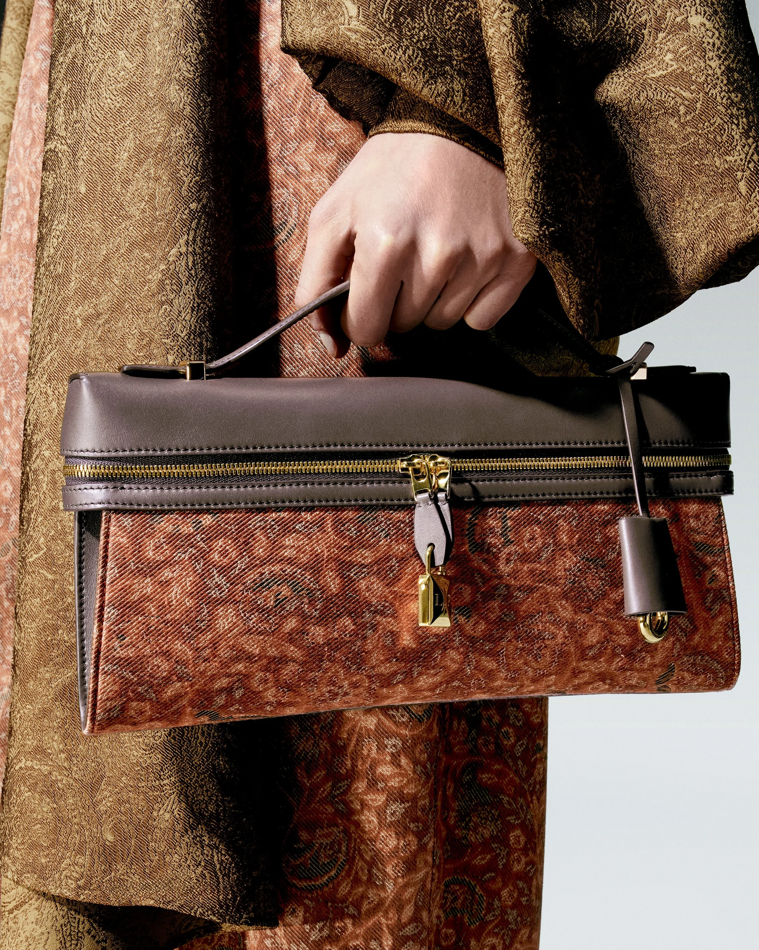 Loro Piana Fall Winter 2026-2027 Women_s Collection_Look (19) DETAILS.jpg