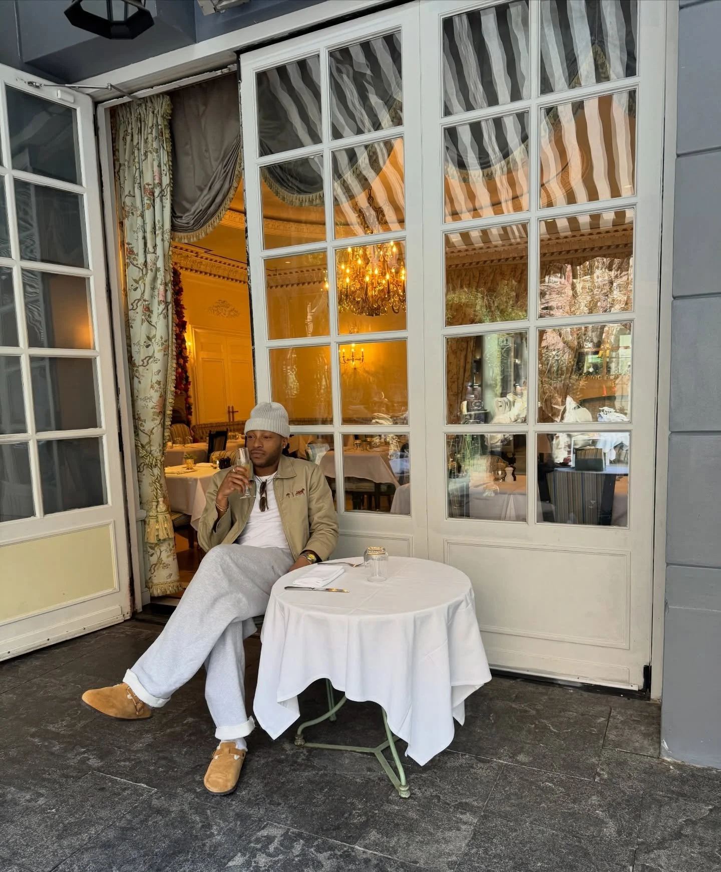 Bought myself flowers &amp; other tings&hellip;  @reveriepage | 

#designerboi #springvibe #dresseddown #floralsyourway #nicewatch