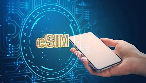 7 Hidden Costs of International Travel That an eSIM Eliminates in 2026