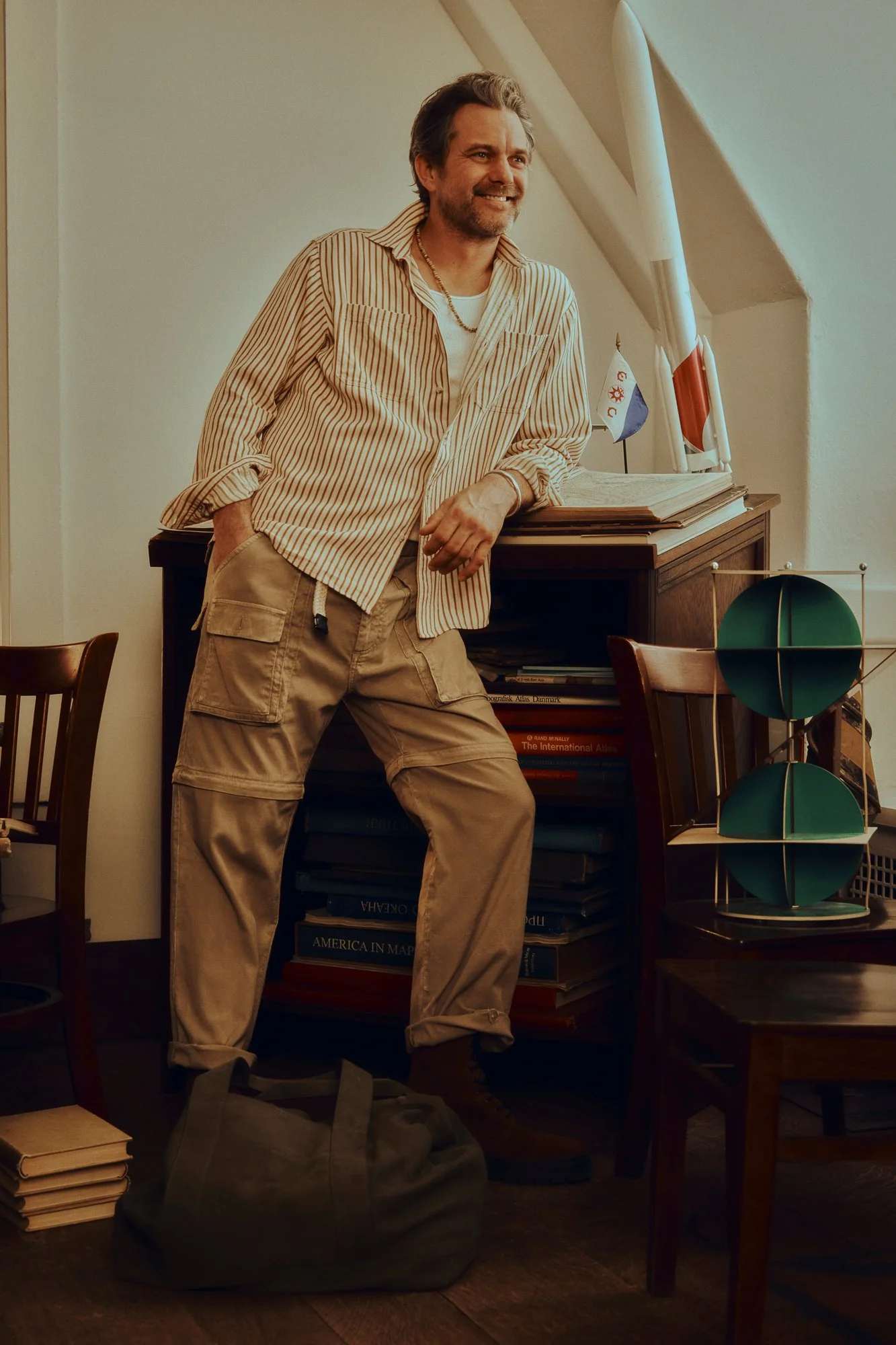 Banana Republic x The Explorers Club_Joshua Jackson_2.jpg