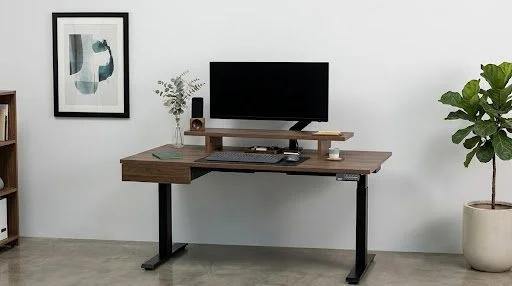 Desky vs FlexiSpot E7: Which is Better for Tall People (2026)