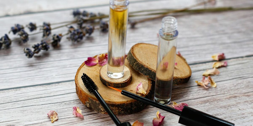The Rise of DIY Essential Oil Beauty for Hair, Lash and Brow Growth