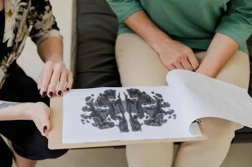 Rewriting Your Story: The Role of Therapy in Personal Evolution