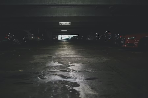 Why Garage Floor Coatings Fail in Florida: Epoxy vs. Polyaspartic vs. Polyurea Compared