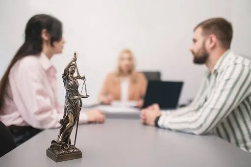 What Financial Mistakes Quietly Complicate Divorce Cases?