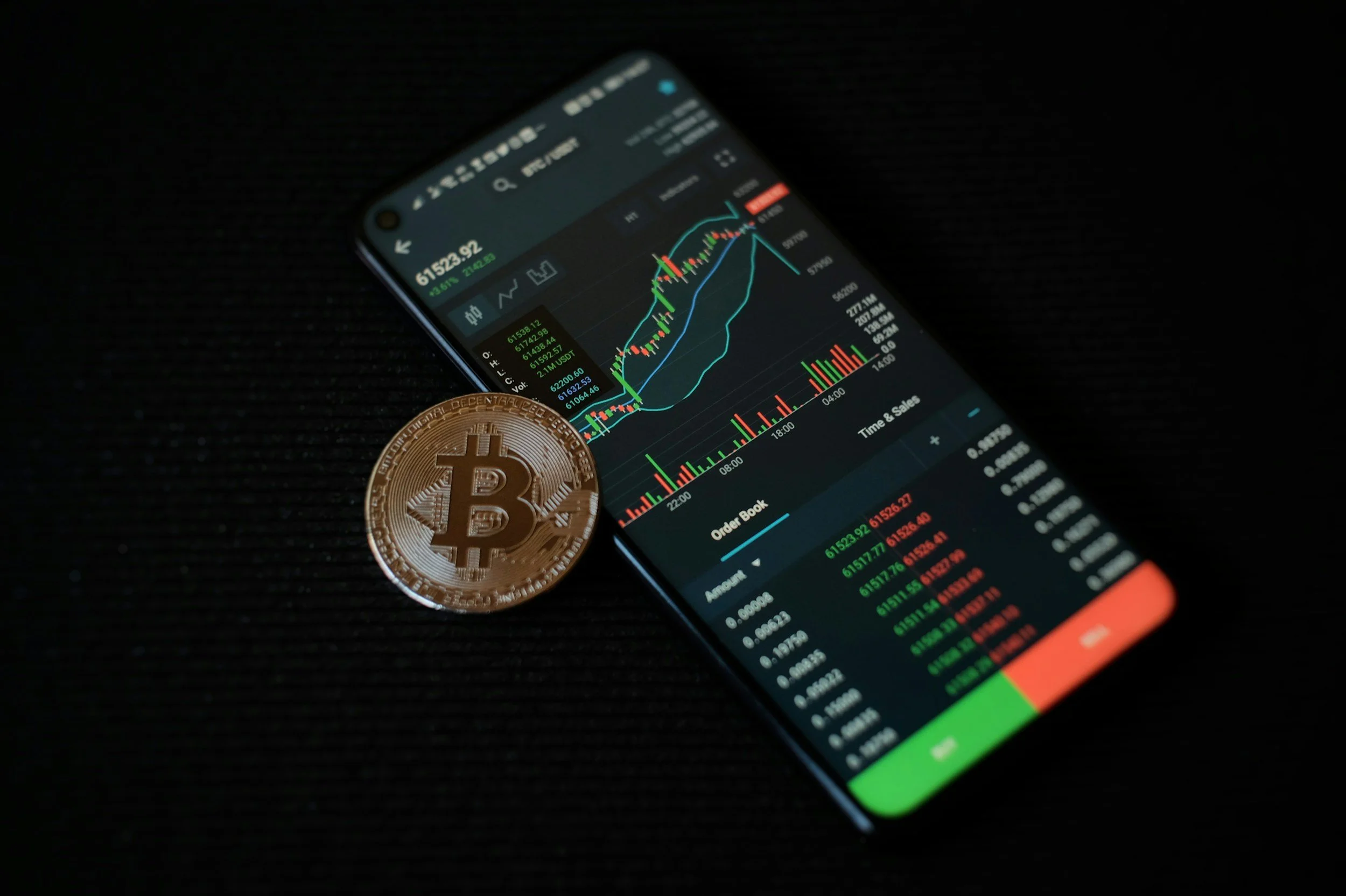 Best reasons to use a digital asset ATM instead of an app