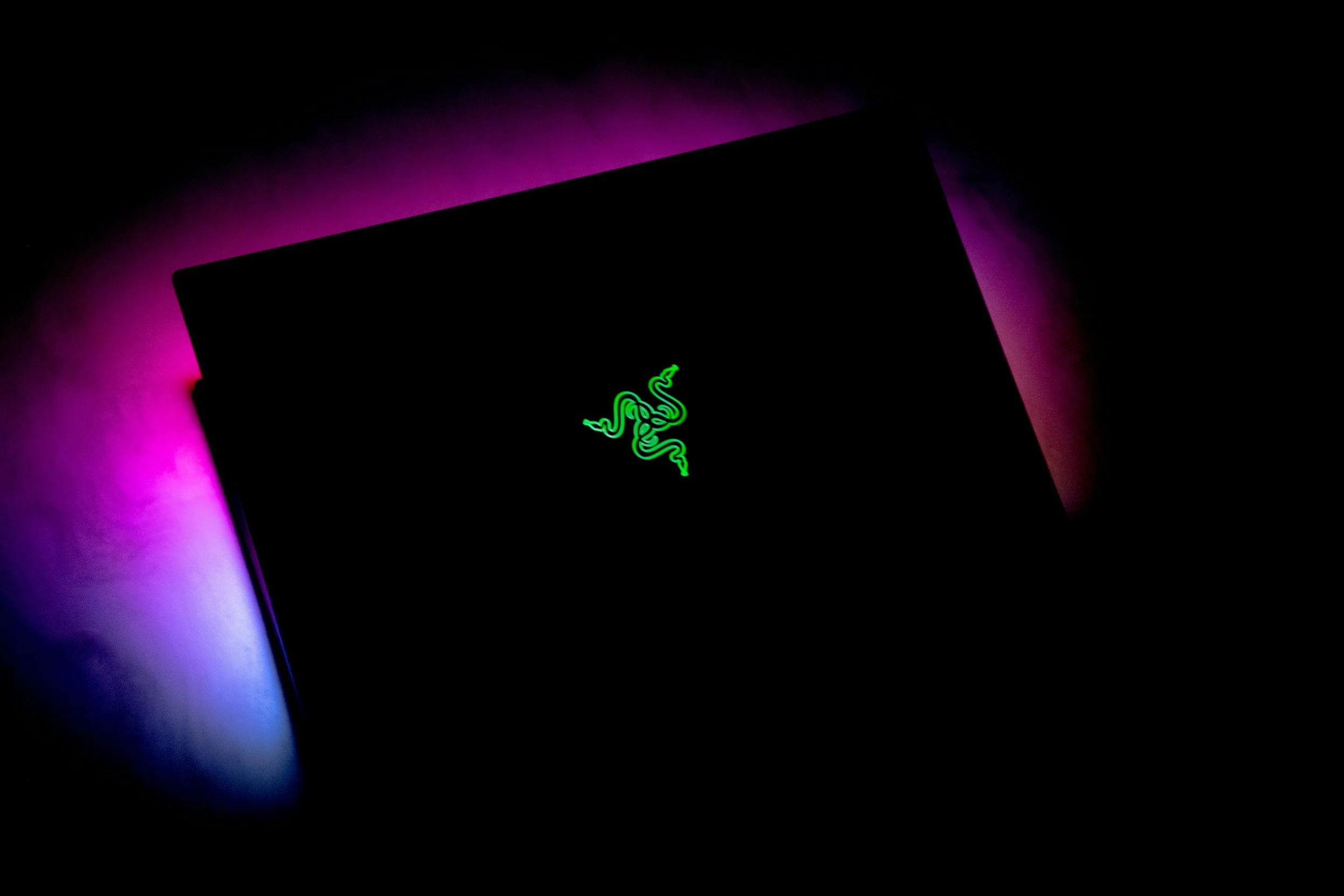 How to Clean and Maintain Your Razer Blade 14