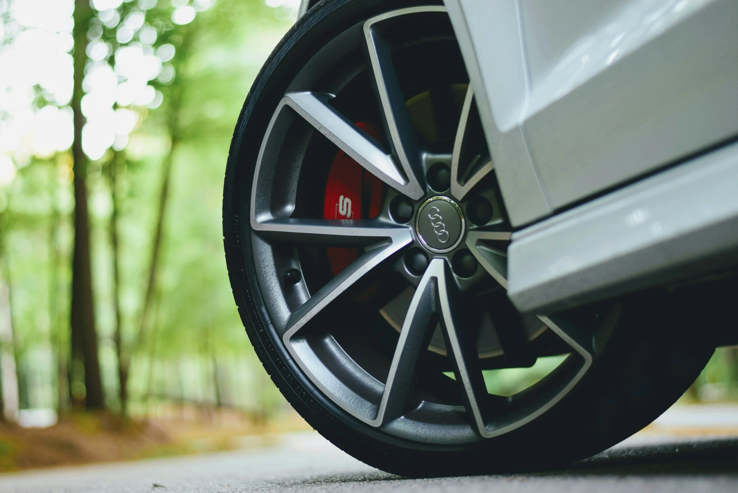 How to Find a Reliable Online Tyre Store in Dubai?