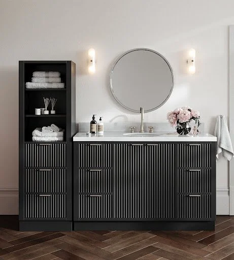 Choosing Between Wood and Metal Bathroom Mirrors