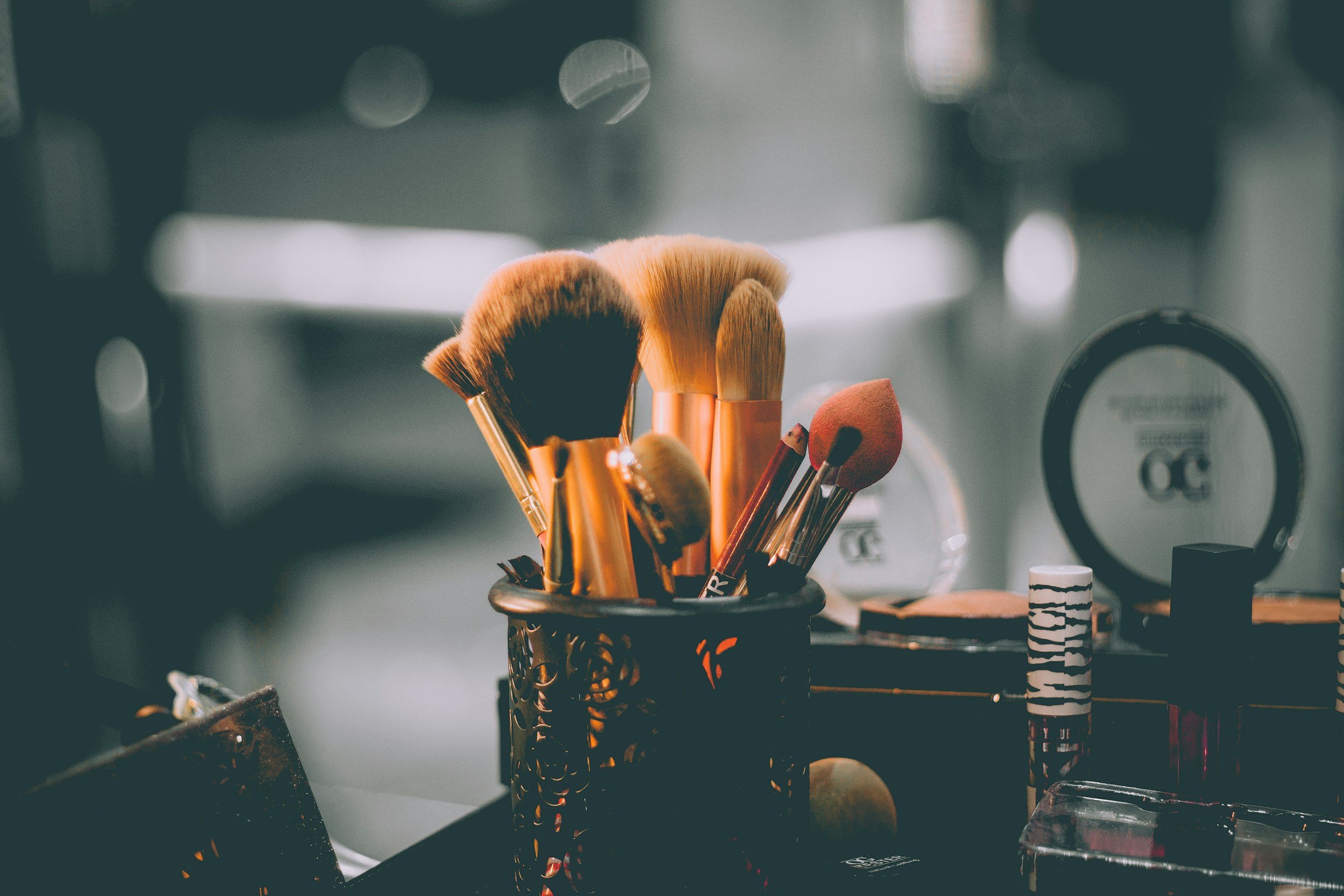 The Correct Way to Dry Your Makeup Brushes After Washing Them