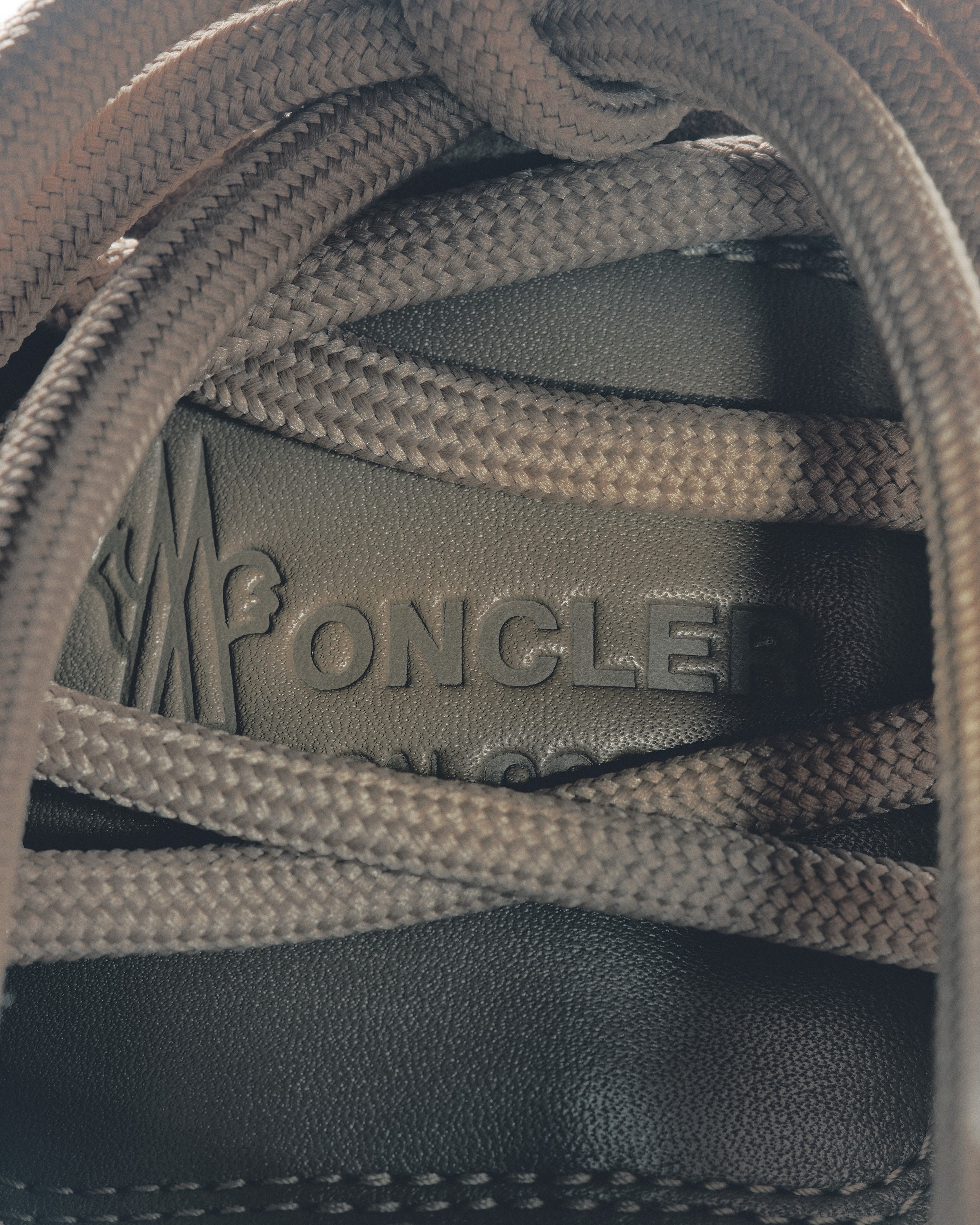 MONCLER + MOON BOOT ICON HIGH RODEO_00000005.jpg