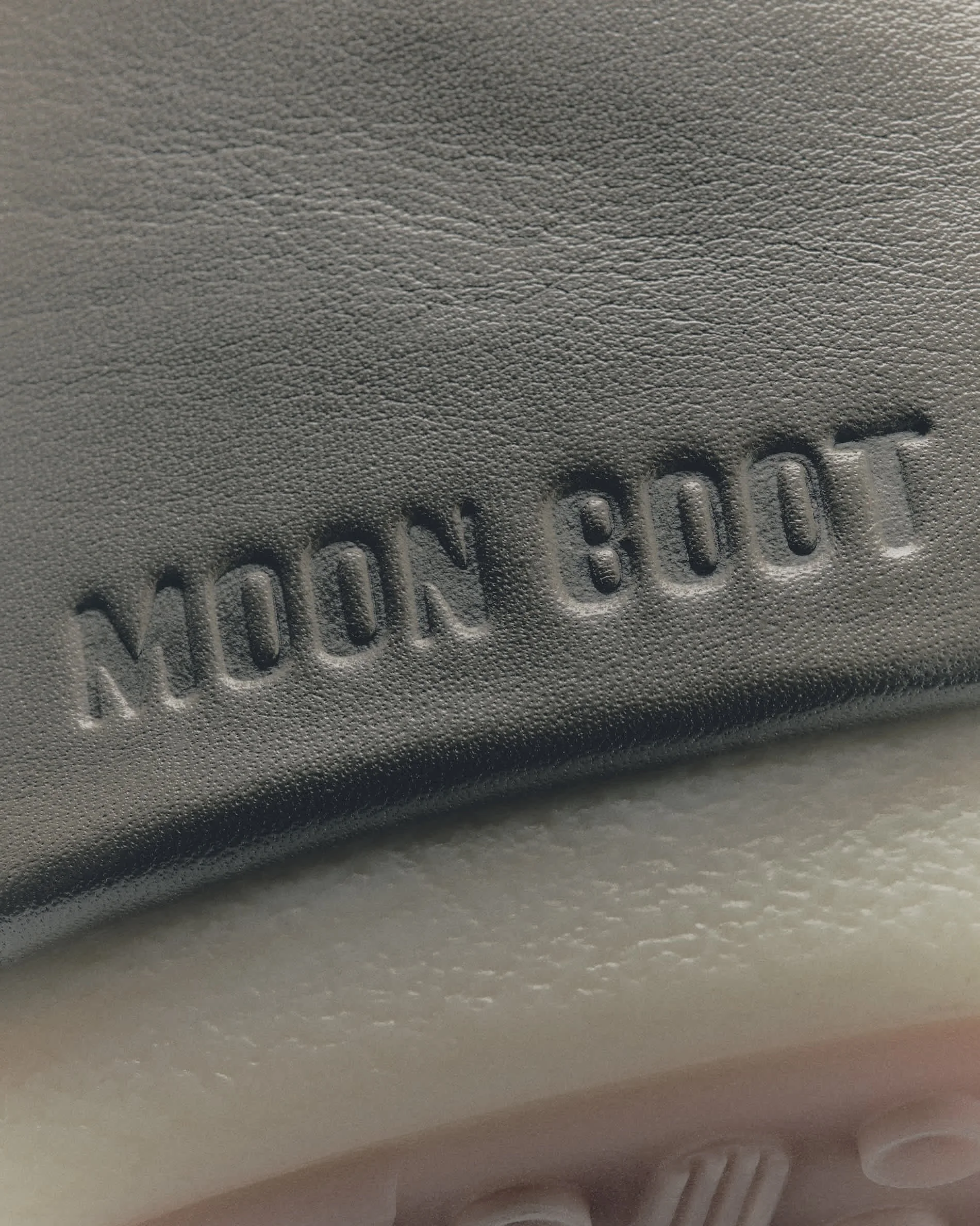 MONCLER + MOON BOOT ICON HIGH RODEO_00000007.jpg