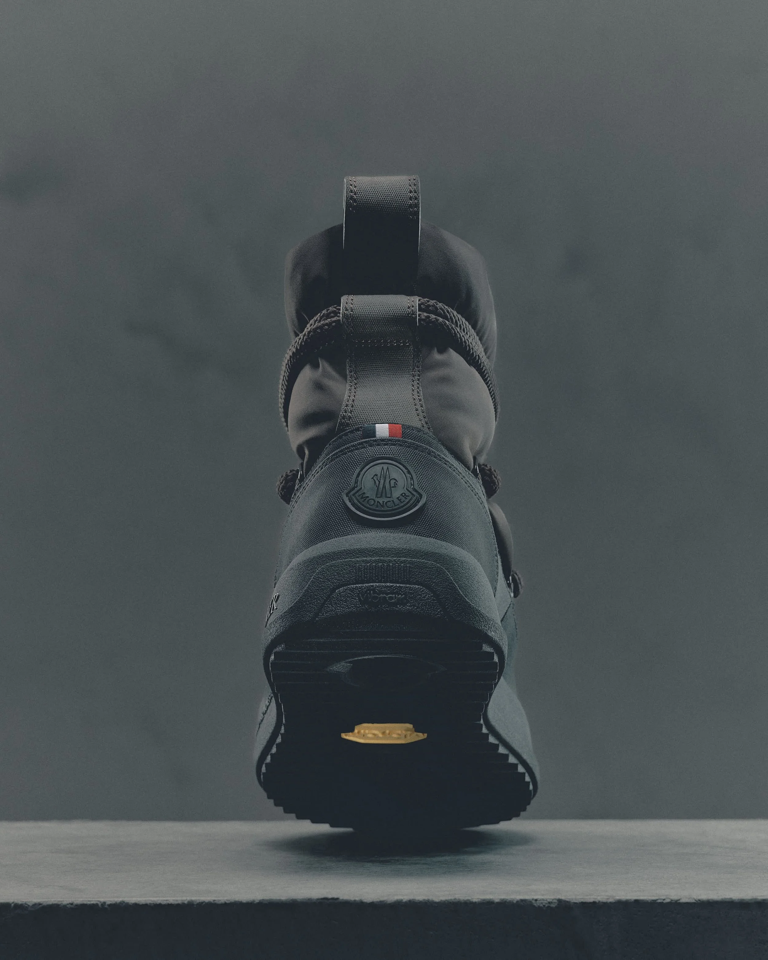 MONCLER ALTIVE MID_00000005.jpg