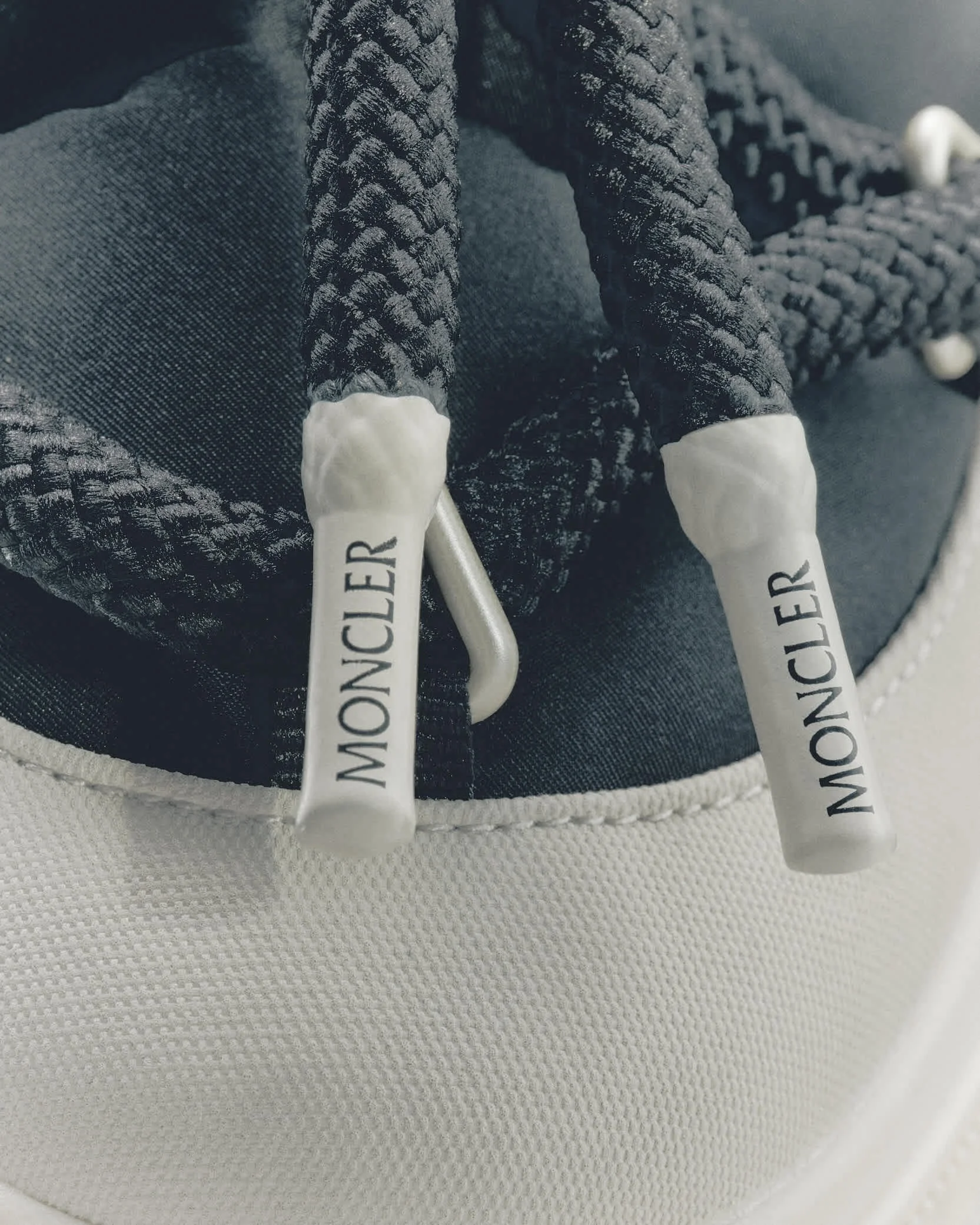 MONCLER ALTIVE MID_00000008.jpg