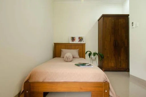 A Smaller Living Space Can Inspire a More Intentional Wardrobe